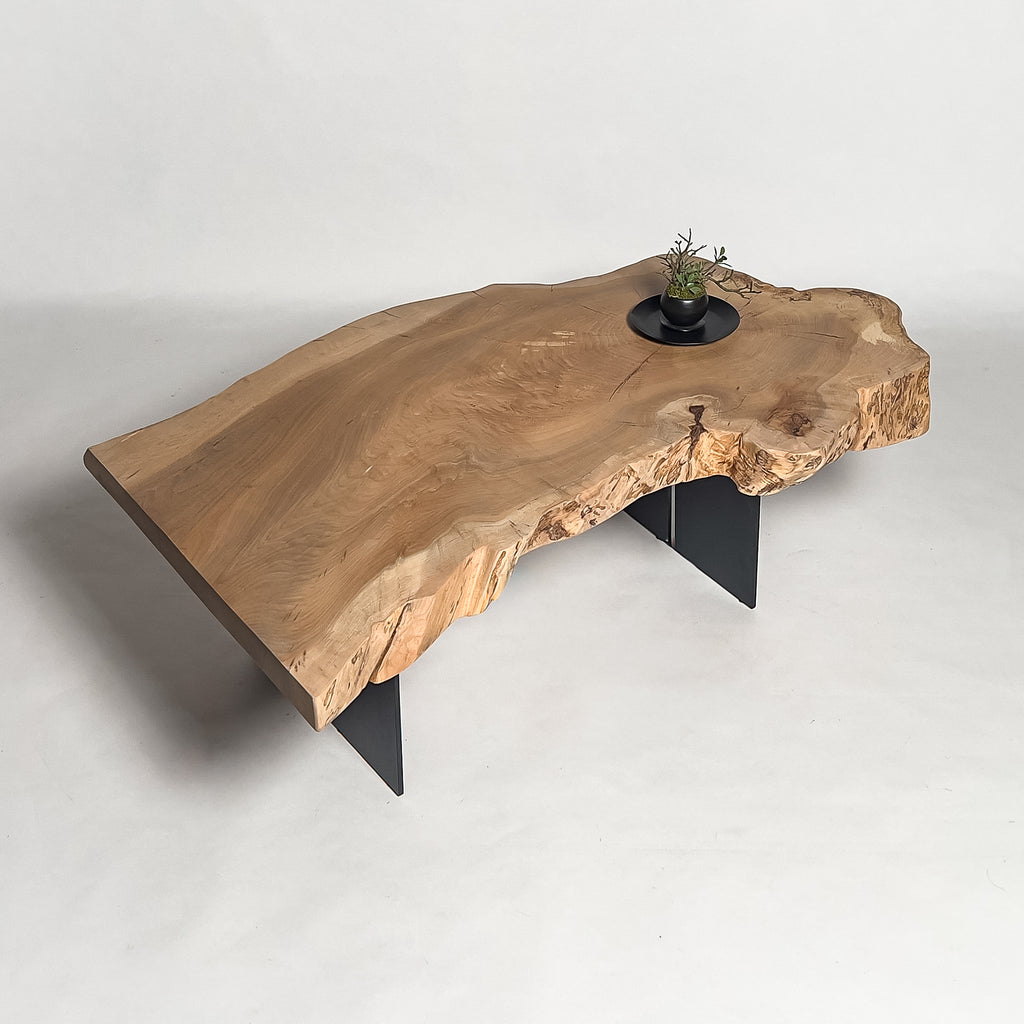 No.2023　楡（にれ）/一枚板センターテーブル