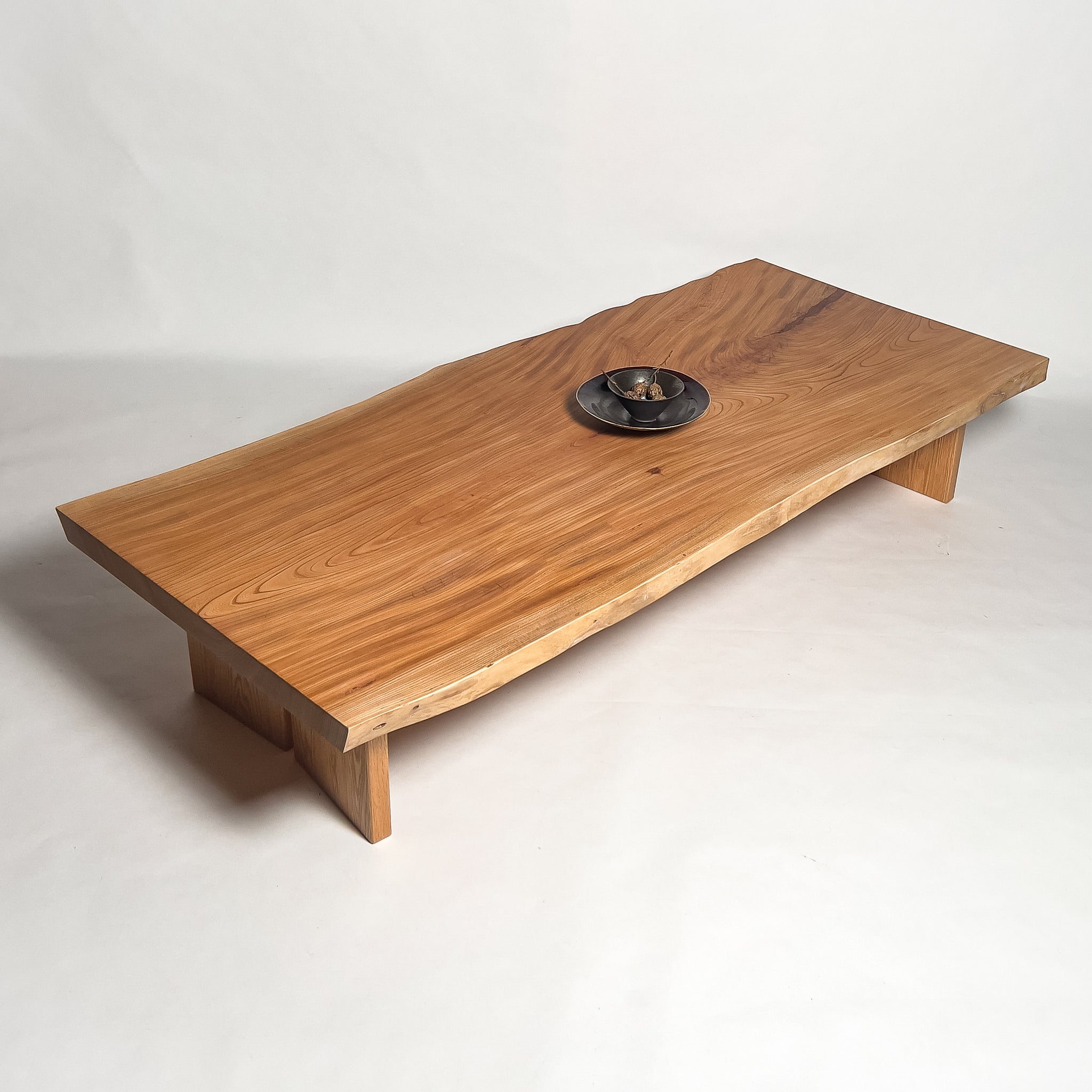 公式】KIDO MEIMOKU（鬼童銘木）｜一枚板テーブル専門店 – KIDO