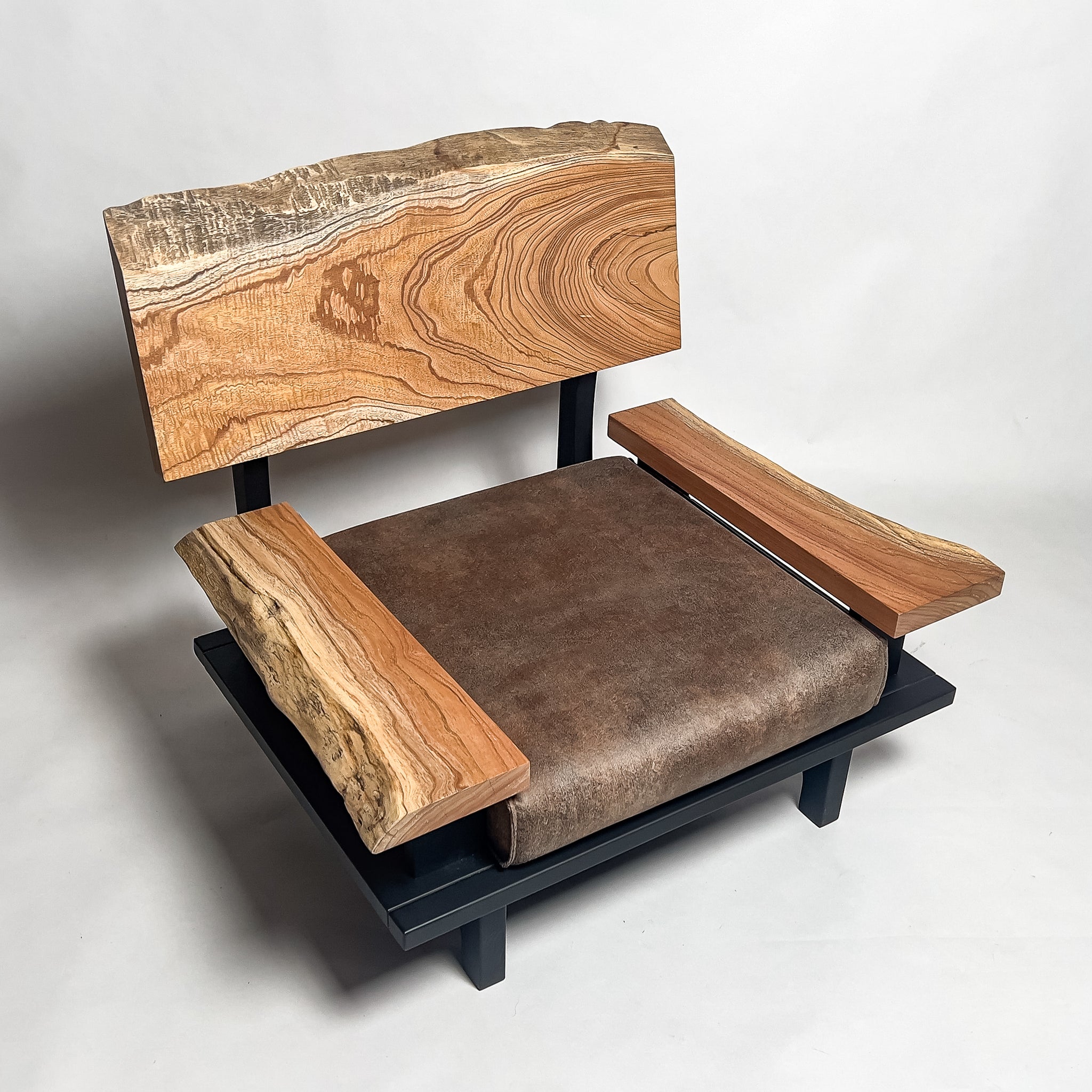 センダン 無垢材 一枚板ソファ 1人掛け 斜め クッションなし