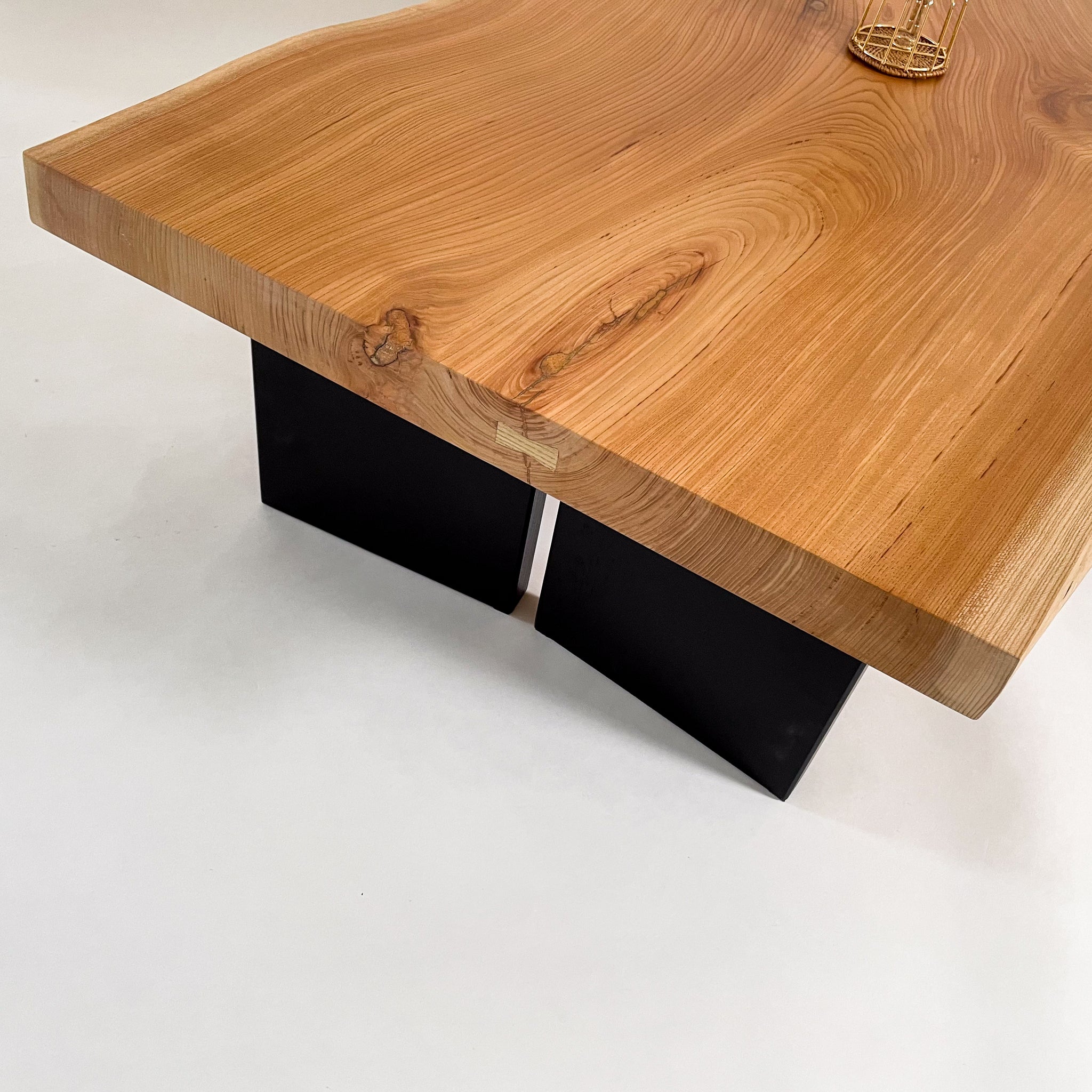 KIDOMEIMOKU 欅一枚板リビングテーブル｜145cm(4人掛け) – KIDO