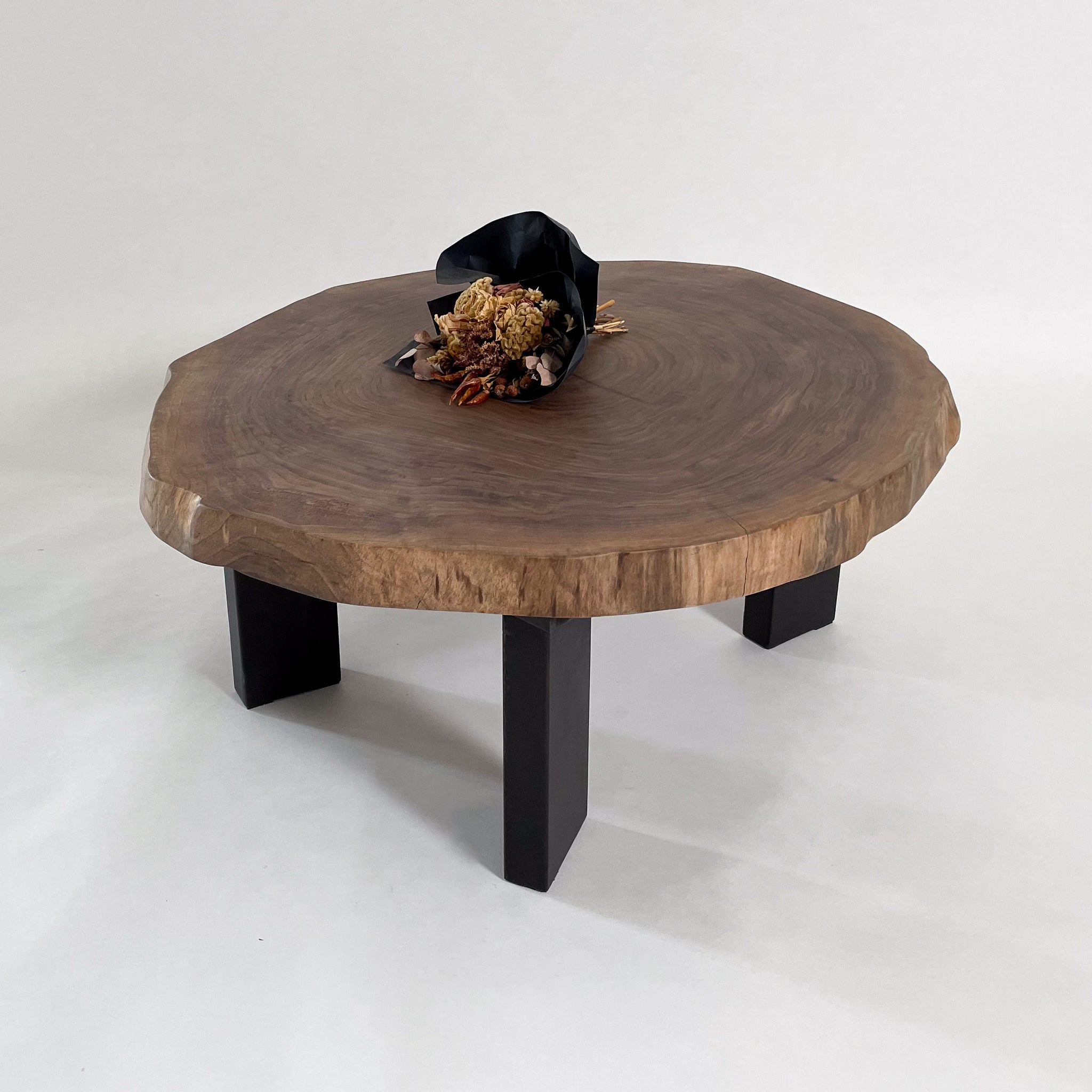 No.1860　ウォールナット/一枚板ローテーブル