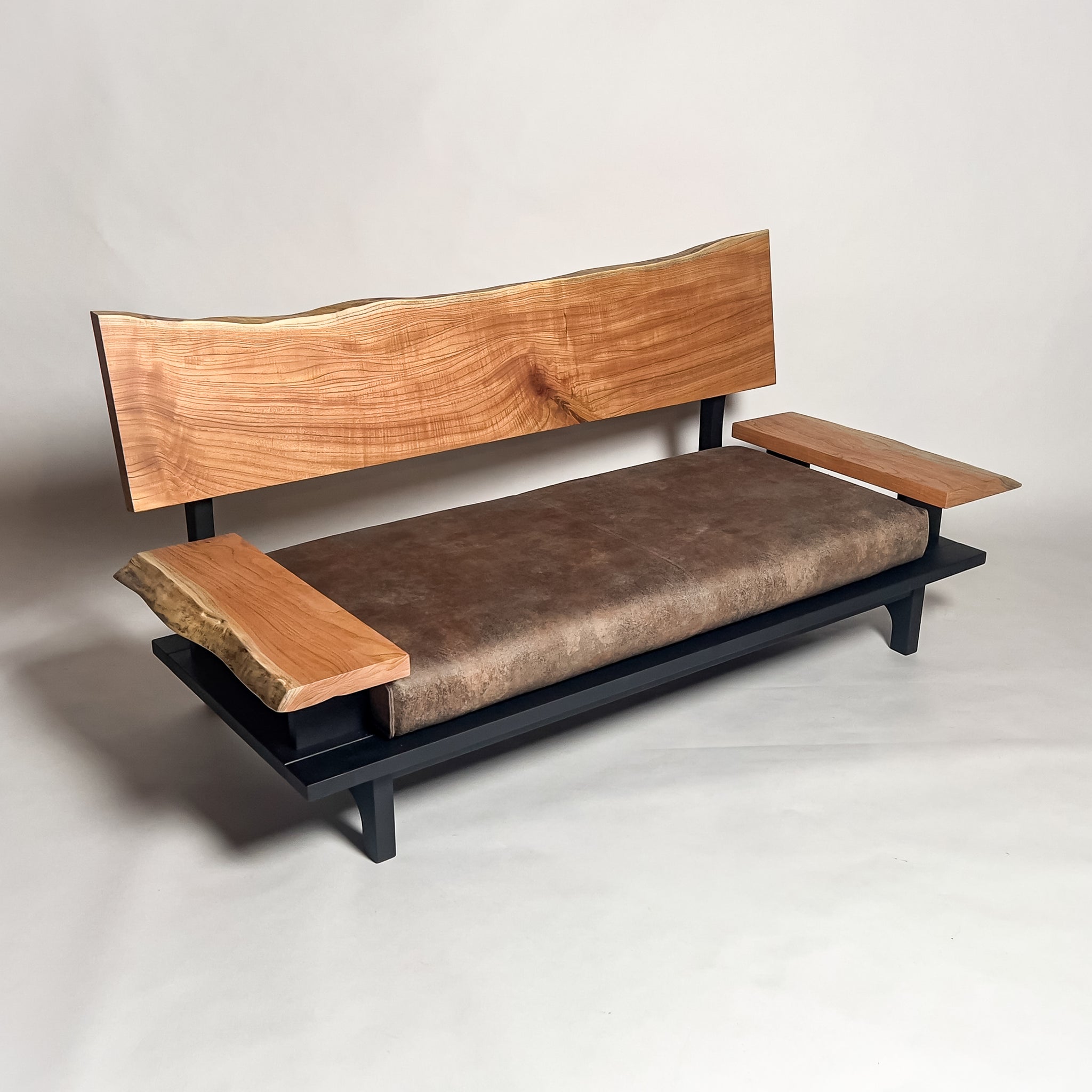 センダン 高級 一枚板ソファ 2人掛け 斜め クッションなし