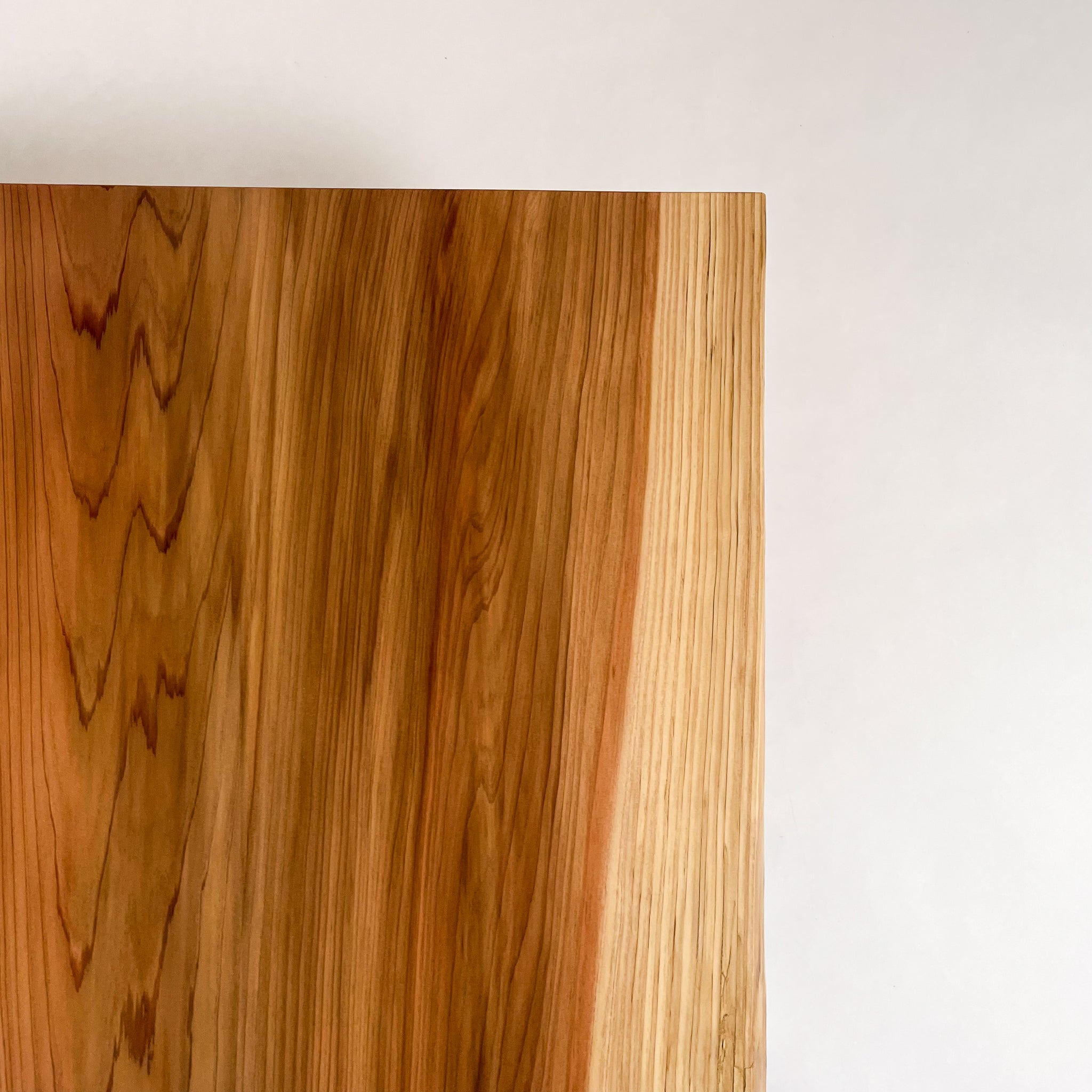 No.1909　吉野杉/一枚板ダイニングテーブル/& OSOROISU