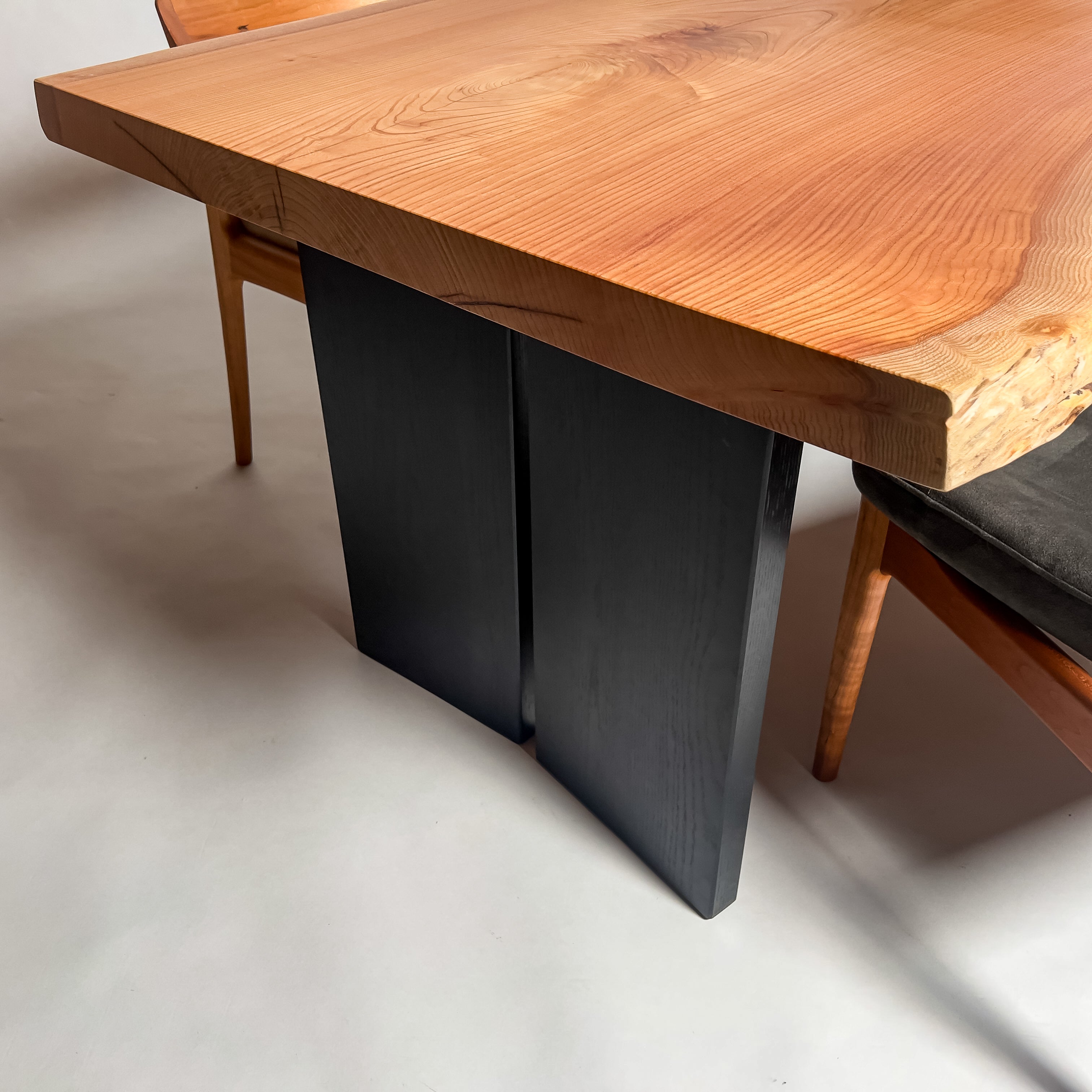 No.2063　欅（けやき）/一枚板ダイニングテーブル