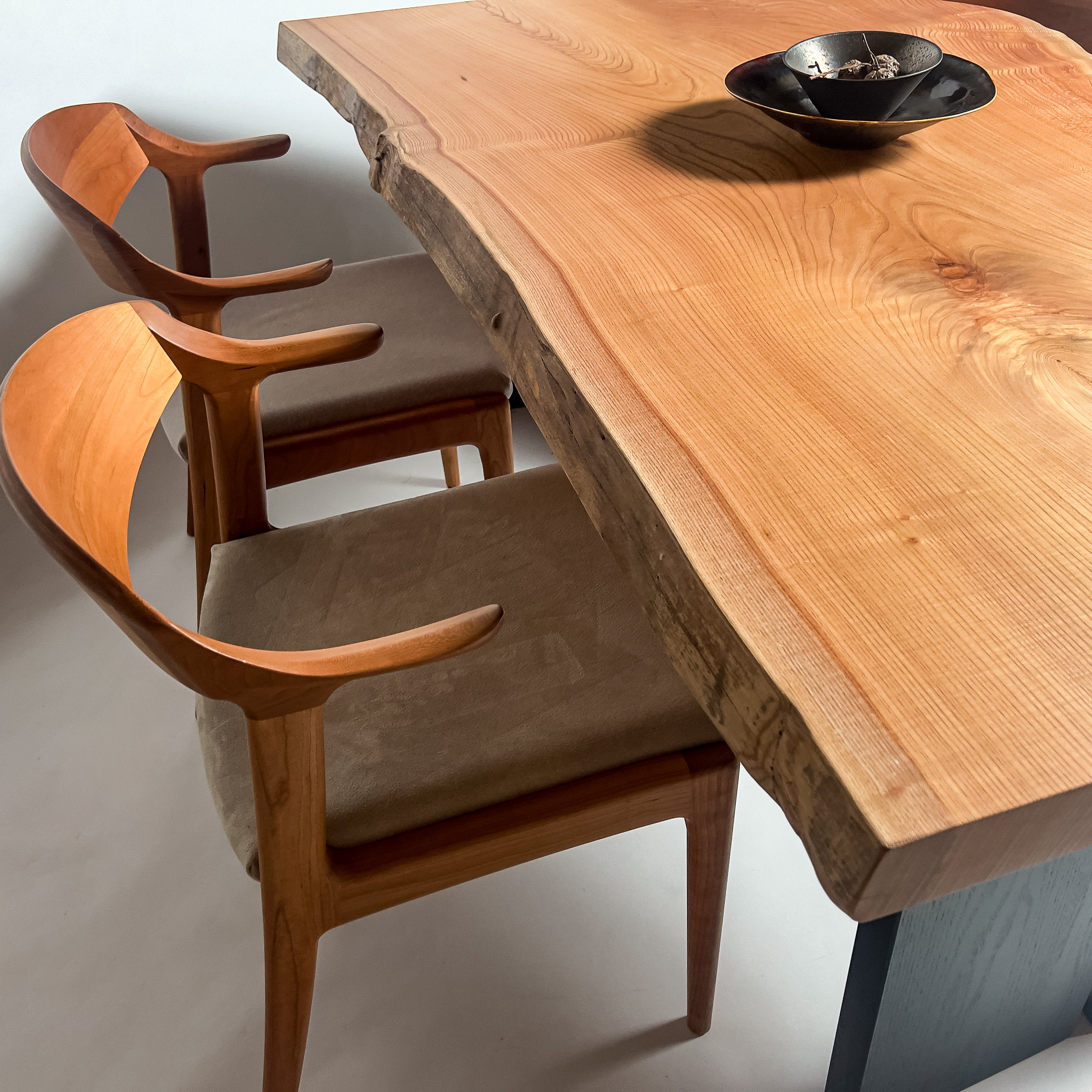 No.2063　欅（けやき）/一枚板ダイニングテーブル