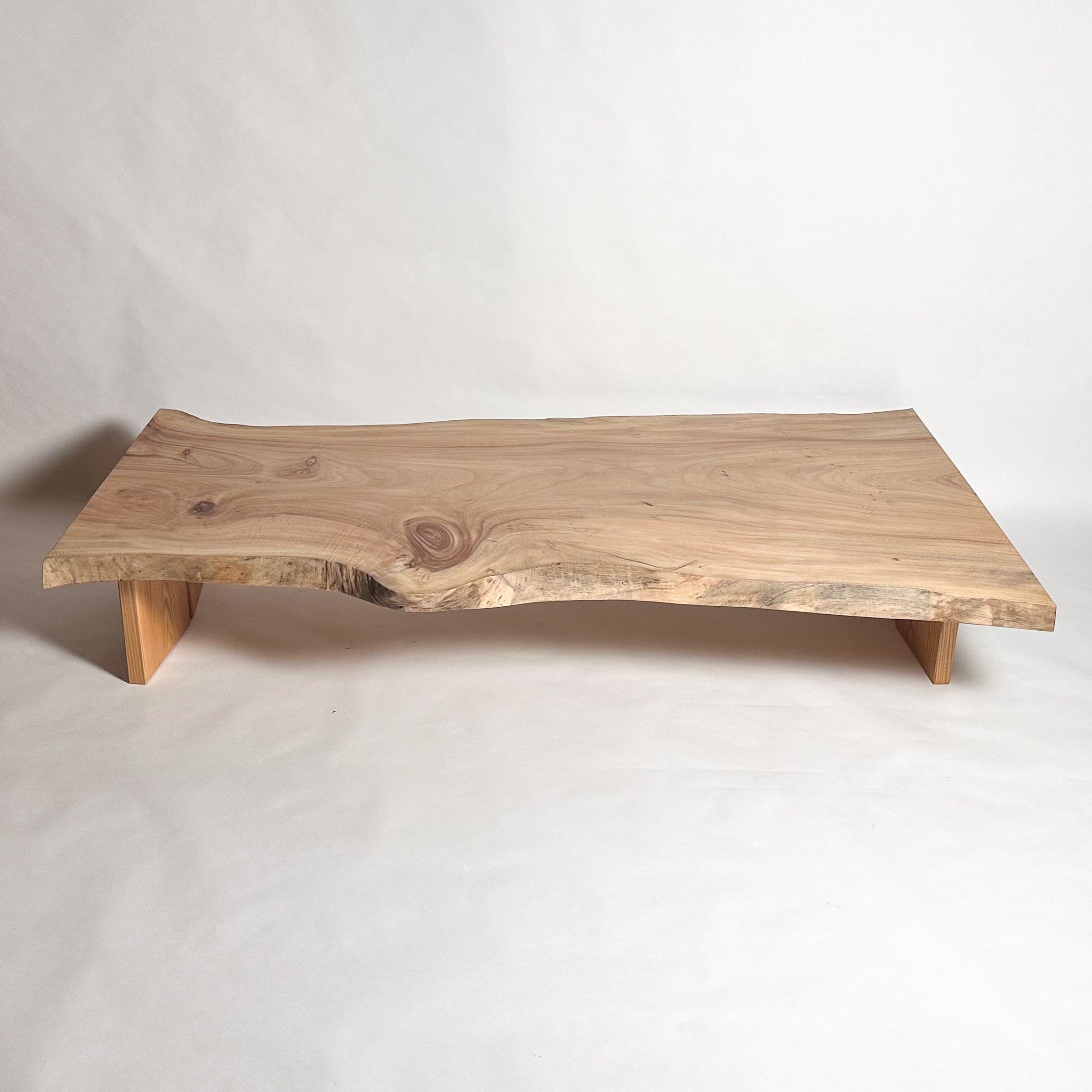 # 1179■　専用　楠　クス　テーブル　　座卓　一枚板　天板 楠(くす)一枚板テーブル｜【公式】KIDO MEIMOKU（鬼童銘木
