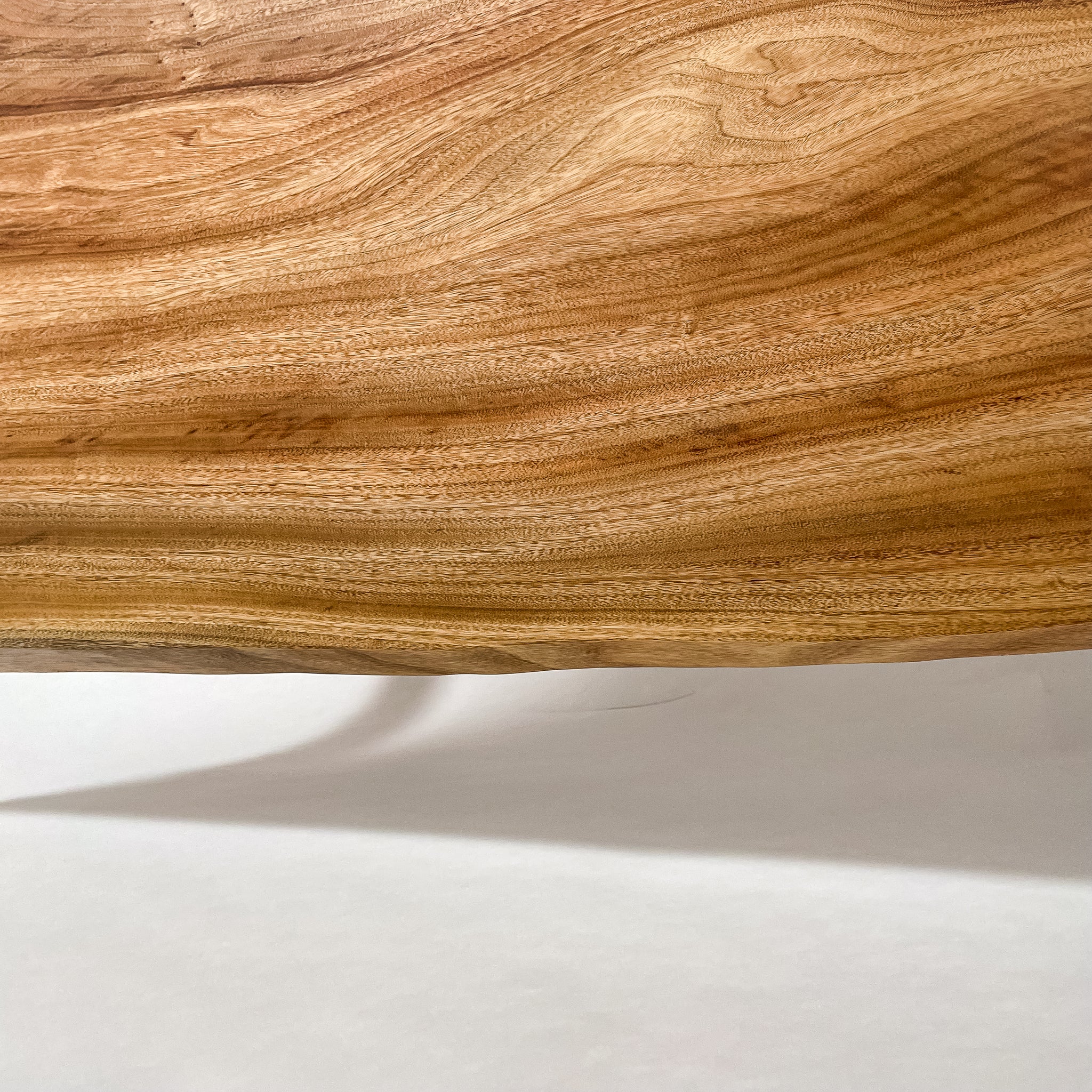 KIDOMEIMOKU 楠一枚板ダイニングテーブル｜150cm(4人掛け) – 【公式