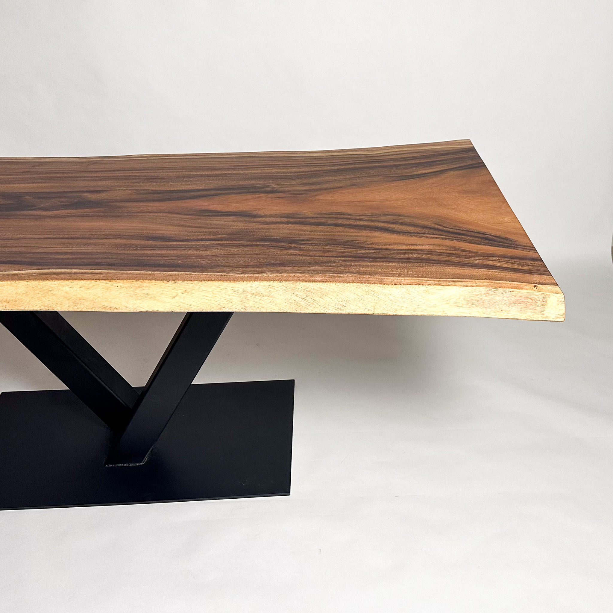 KIDO MEIMOKU モンキーポッド一枚板ダイニングテーブル｜200cm（6人