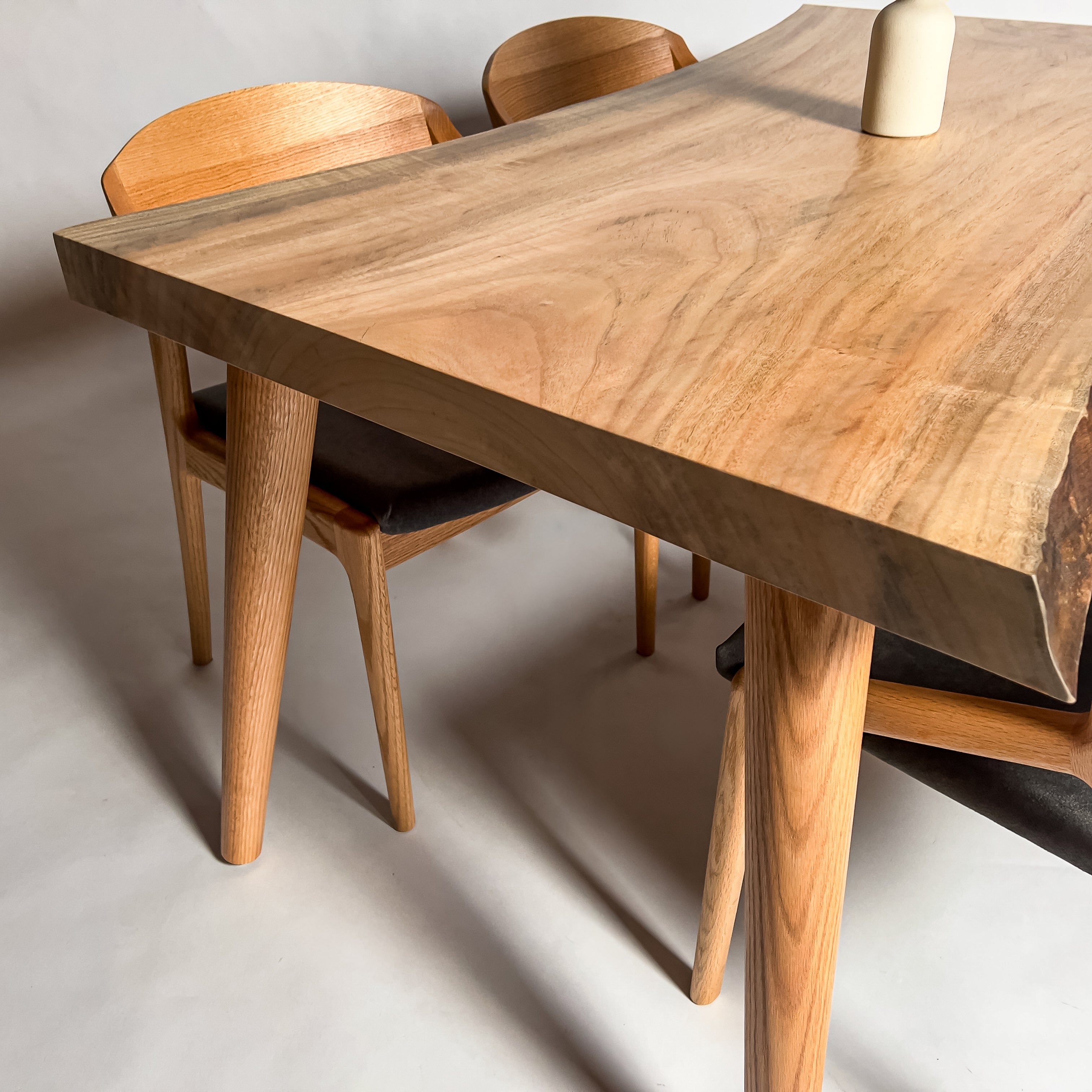 No.2069　楠（くす）/一枚板ダイニングテーブル