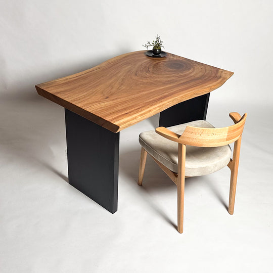 一枚板テーブル 楠(くす)｜【公式】KIDOMEIMOKU オンライン