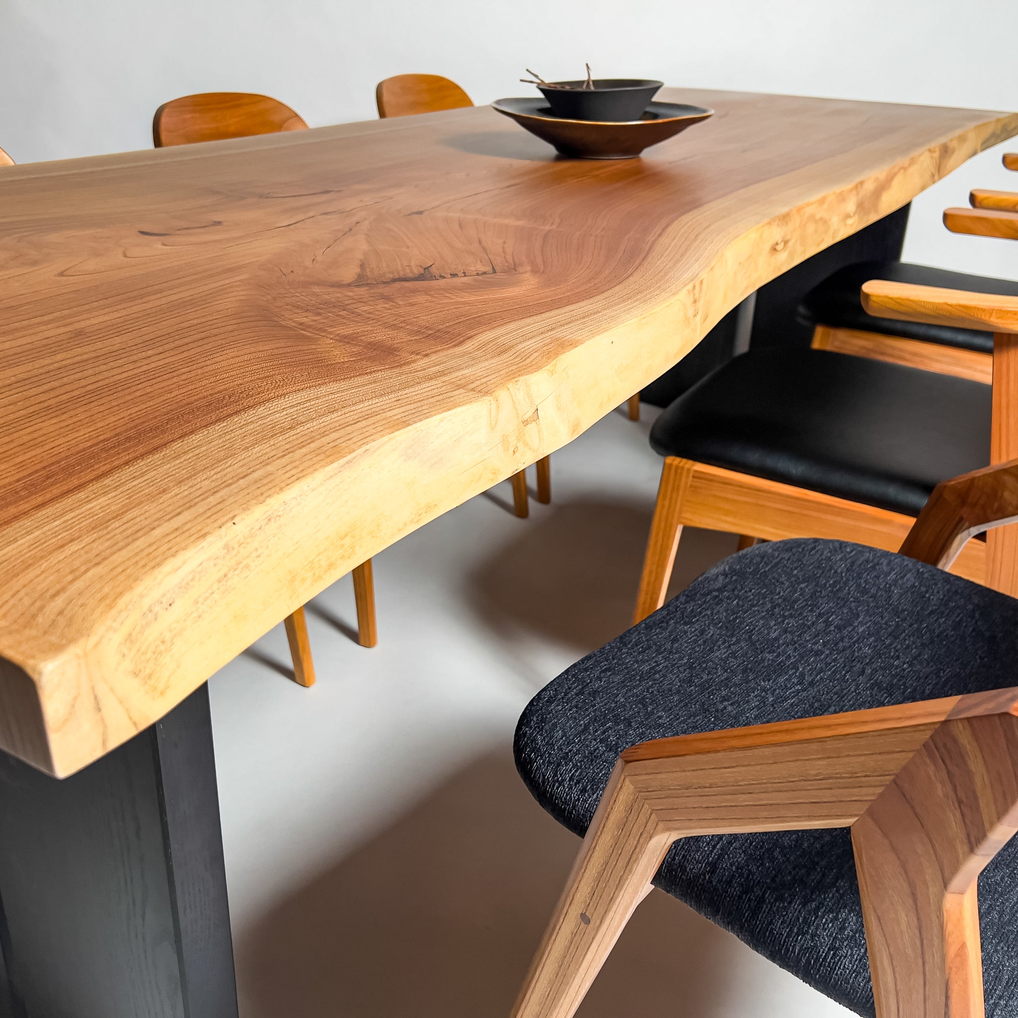 No.2085　欅（けやき）/一枚板ダイニングテーブル