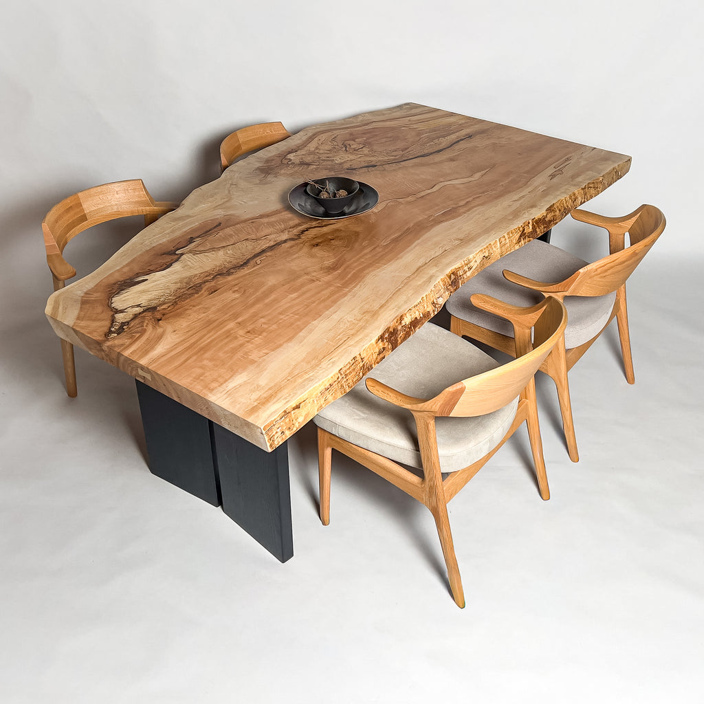 No.2072　栃（とち）/一枚板ダイニングテーブル