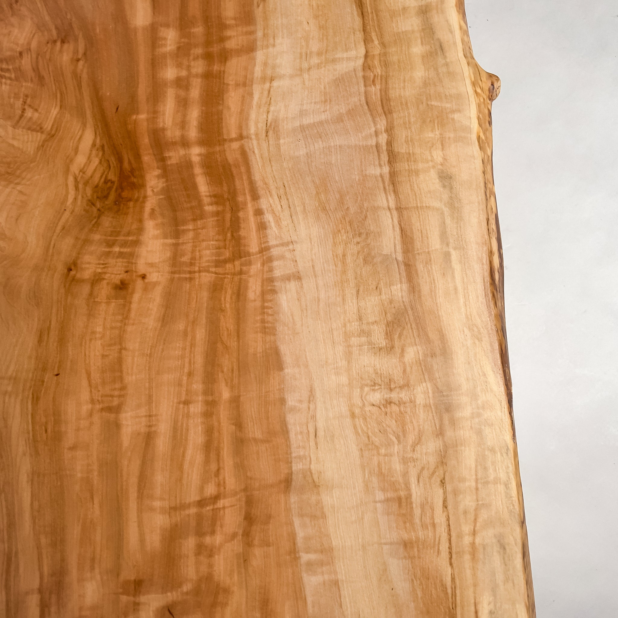 No.2072　栃（とち）/一枚板ダイニングテーブル