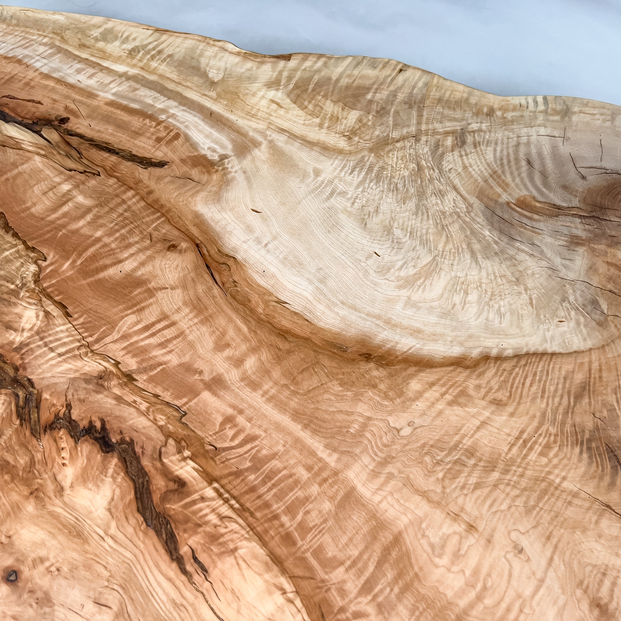 No.2072　栃（とち）/一枚板ダイニングテーブル