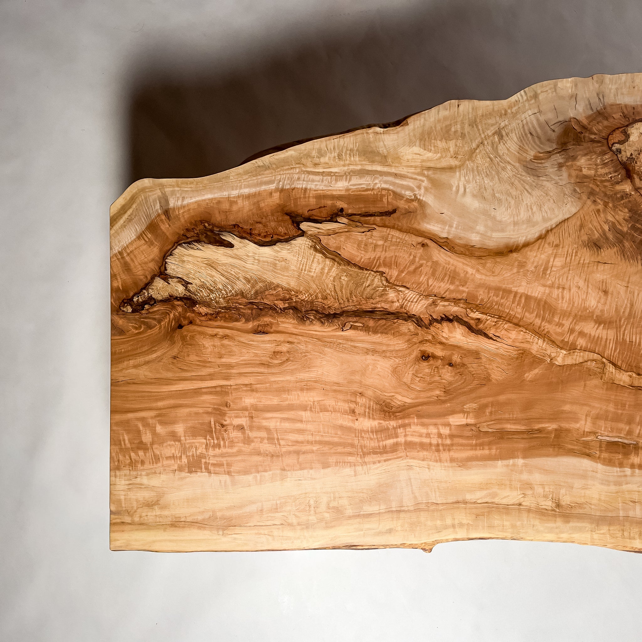 No.2072　栃（とち）/一枚板ダイニングテーブル