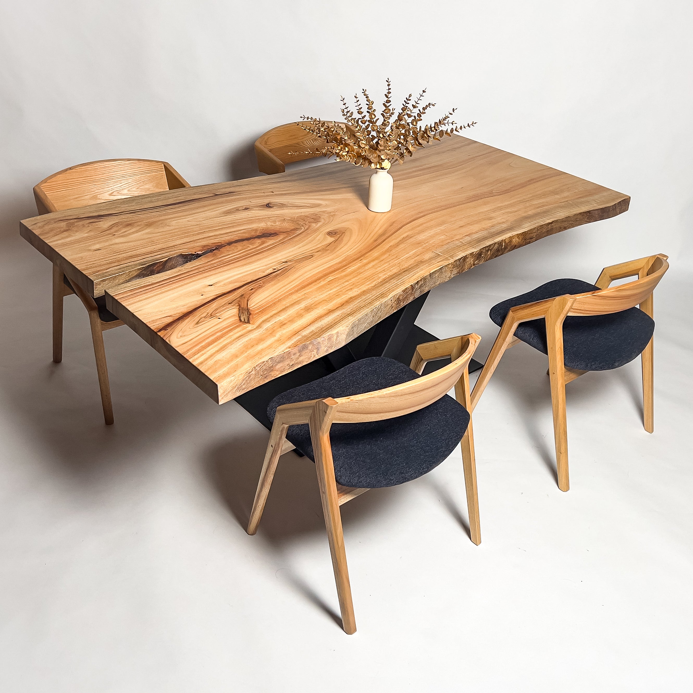 No.2080　楠（くす）/一枚板ダイニングテーブル