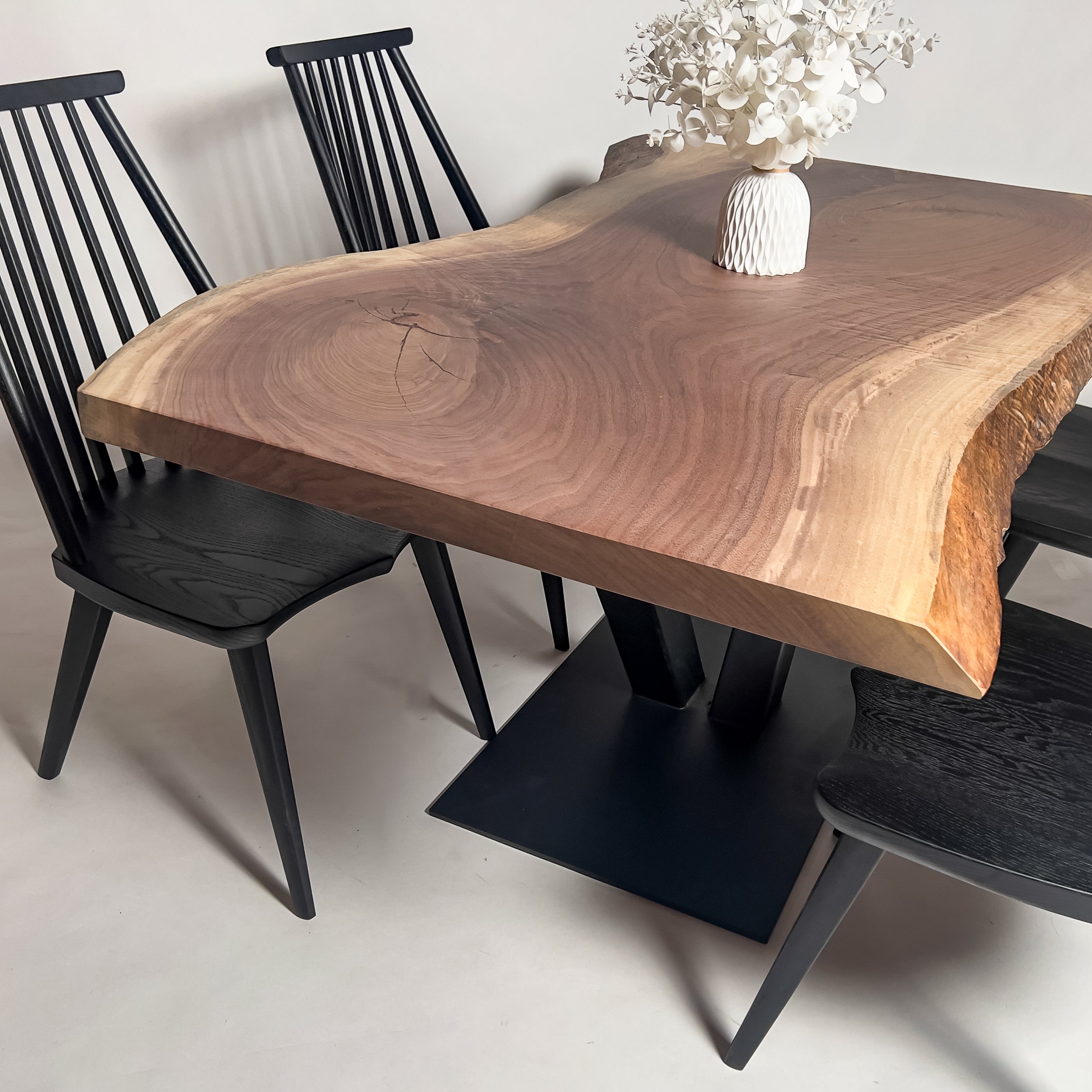 No.2086　ウォールナット/一枚板ダイニングテーブル