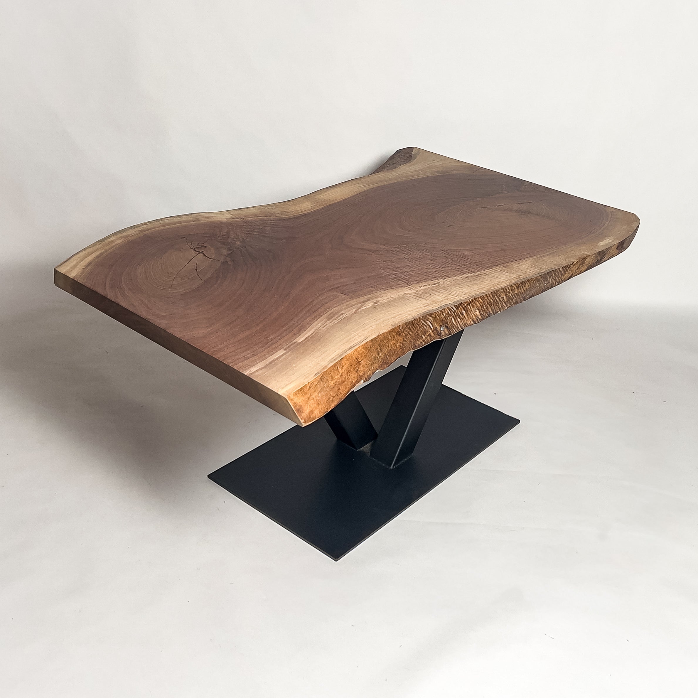 No.2086　ウォールナット/一枚板ダイニングテーブル