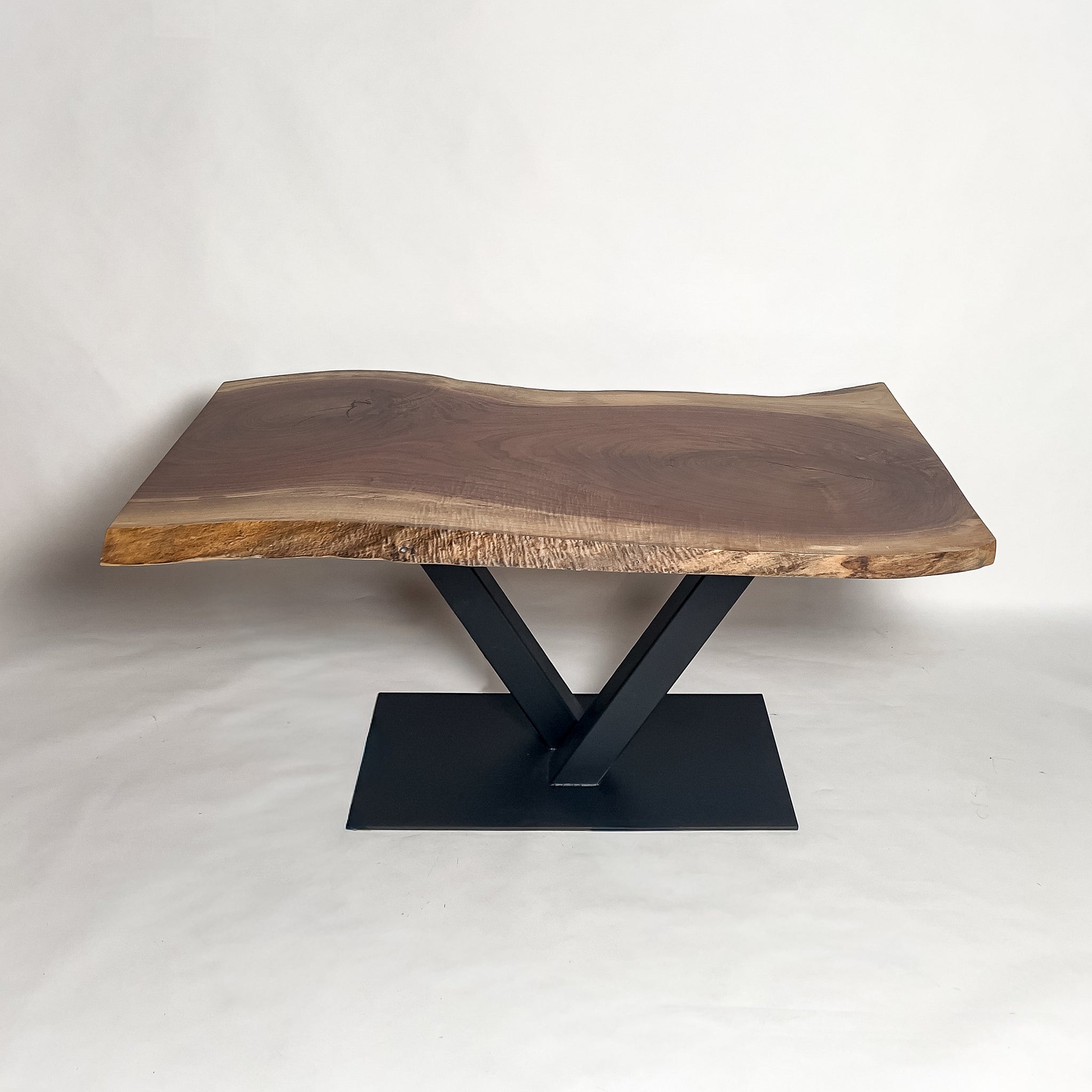 No.2086　ウォールナット/一枚板ダイニングテーブル