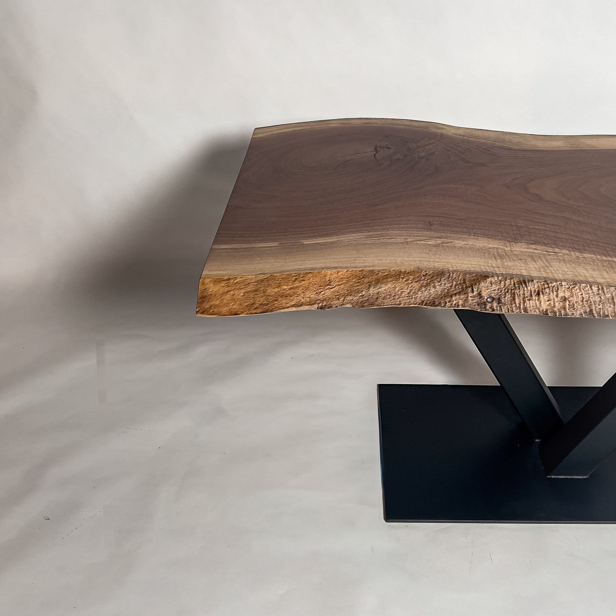 No.2086　ウォールナット/一枚板ダイニングテーブル