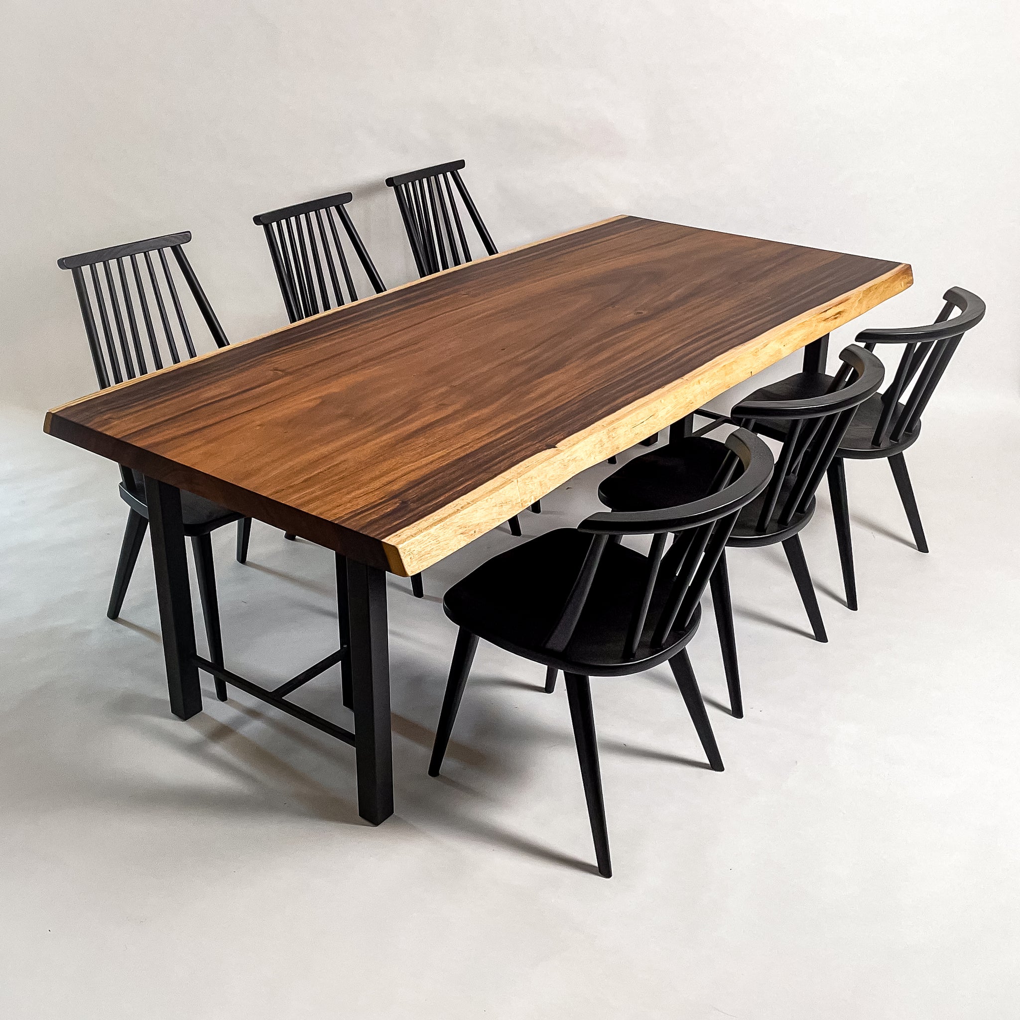 KIDO MEIMOKU モンキーポッド一枚板ダイニングテーブル｜210cm（6人