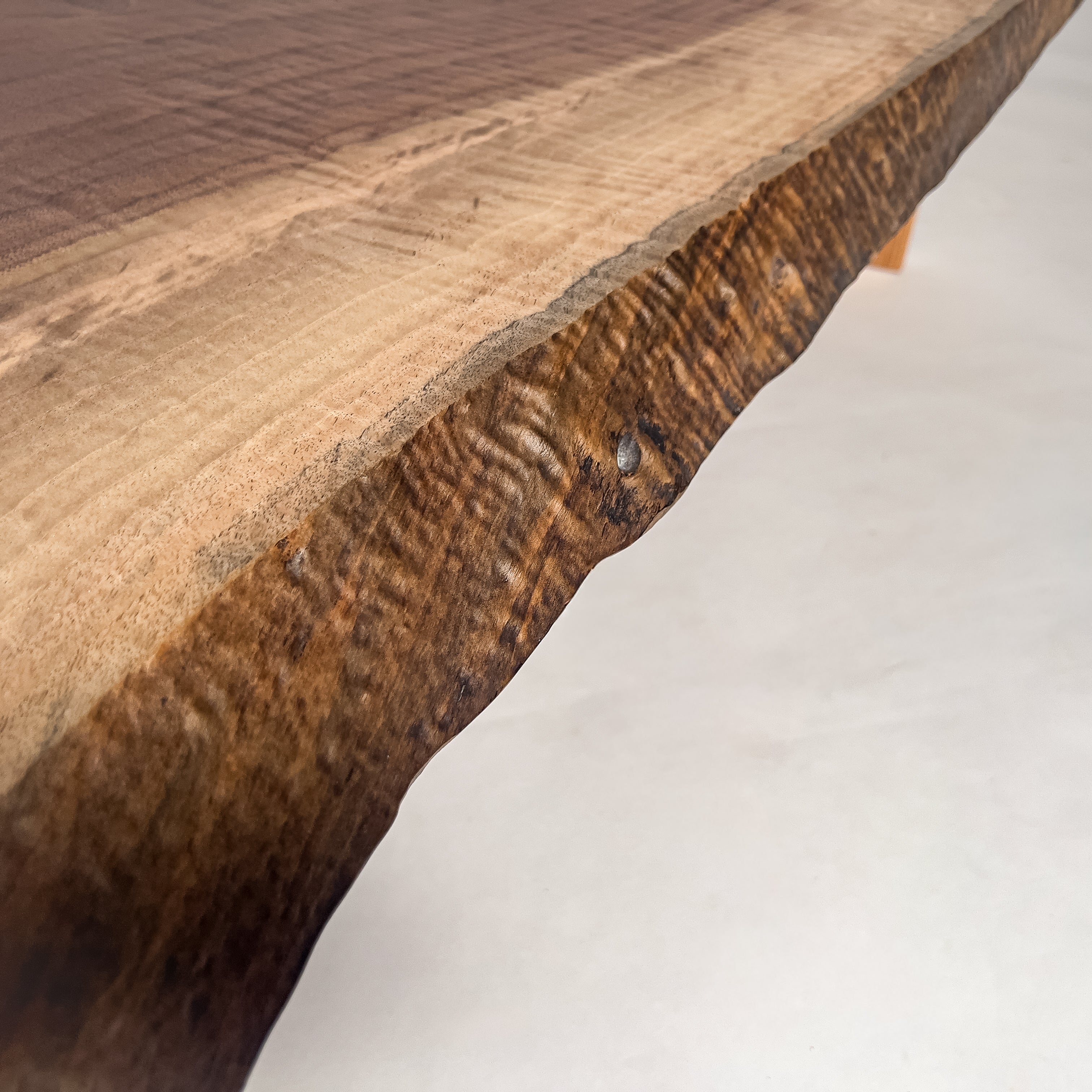 No.2086　ウォールナット/一枚板ダイニングテーブル