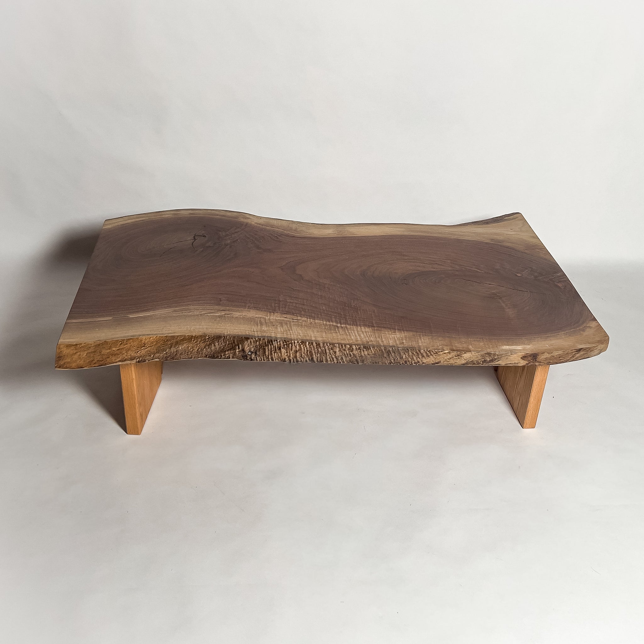 No.2086　ウォールナット/一枚板リビングテーブル