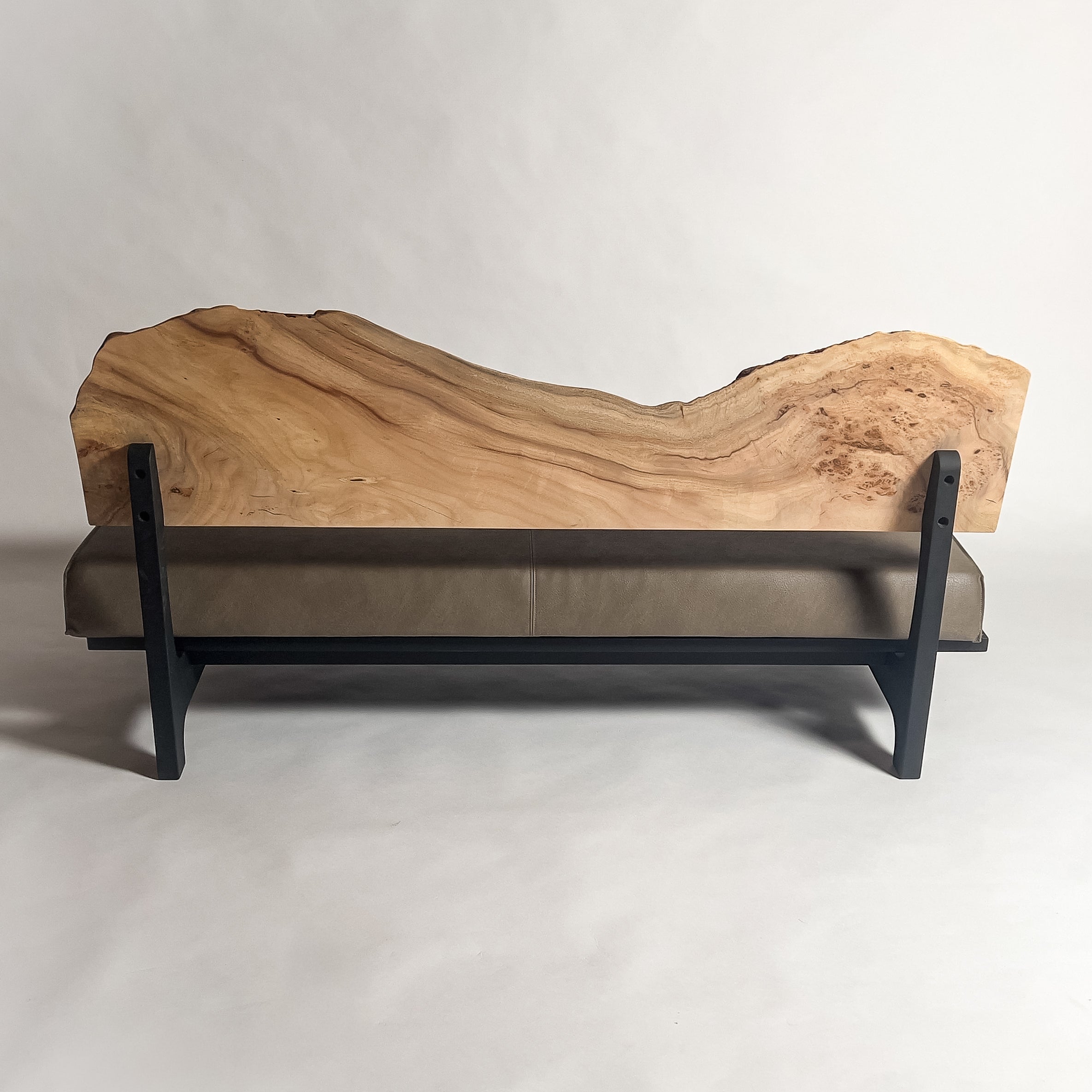 楠 無垢材 一枚板ソファ 3人掛け 背面 クッションなし