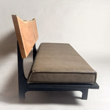 センダン 高級 一枚板ソファ 3人掛け 真横 クッションなし