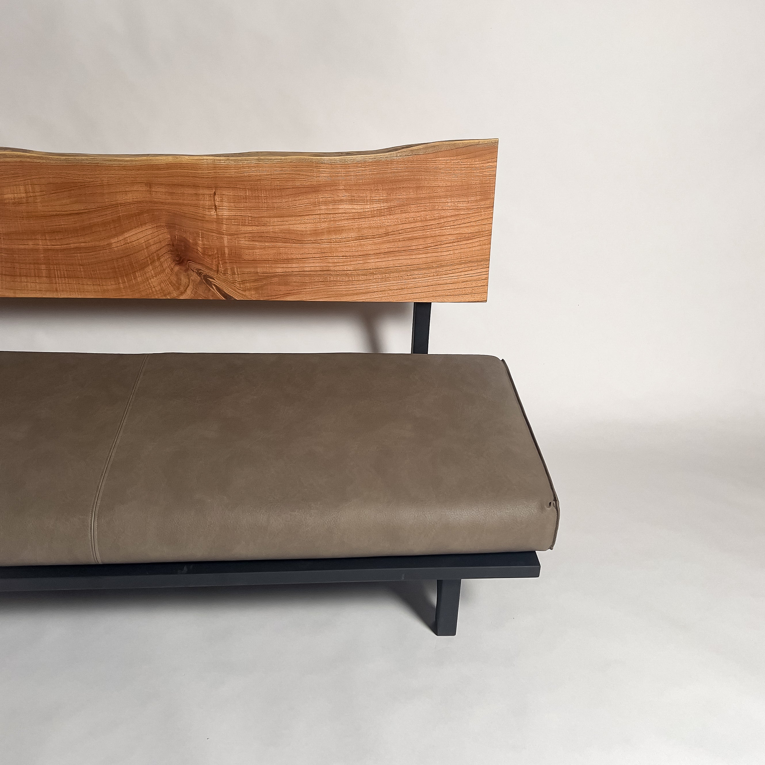 センダン 高級 一枚板ソファ 3人掛け 横右半分 クッションなし