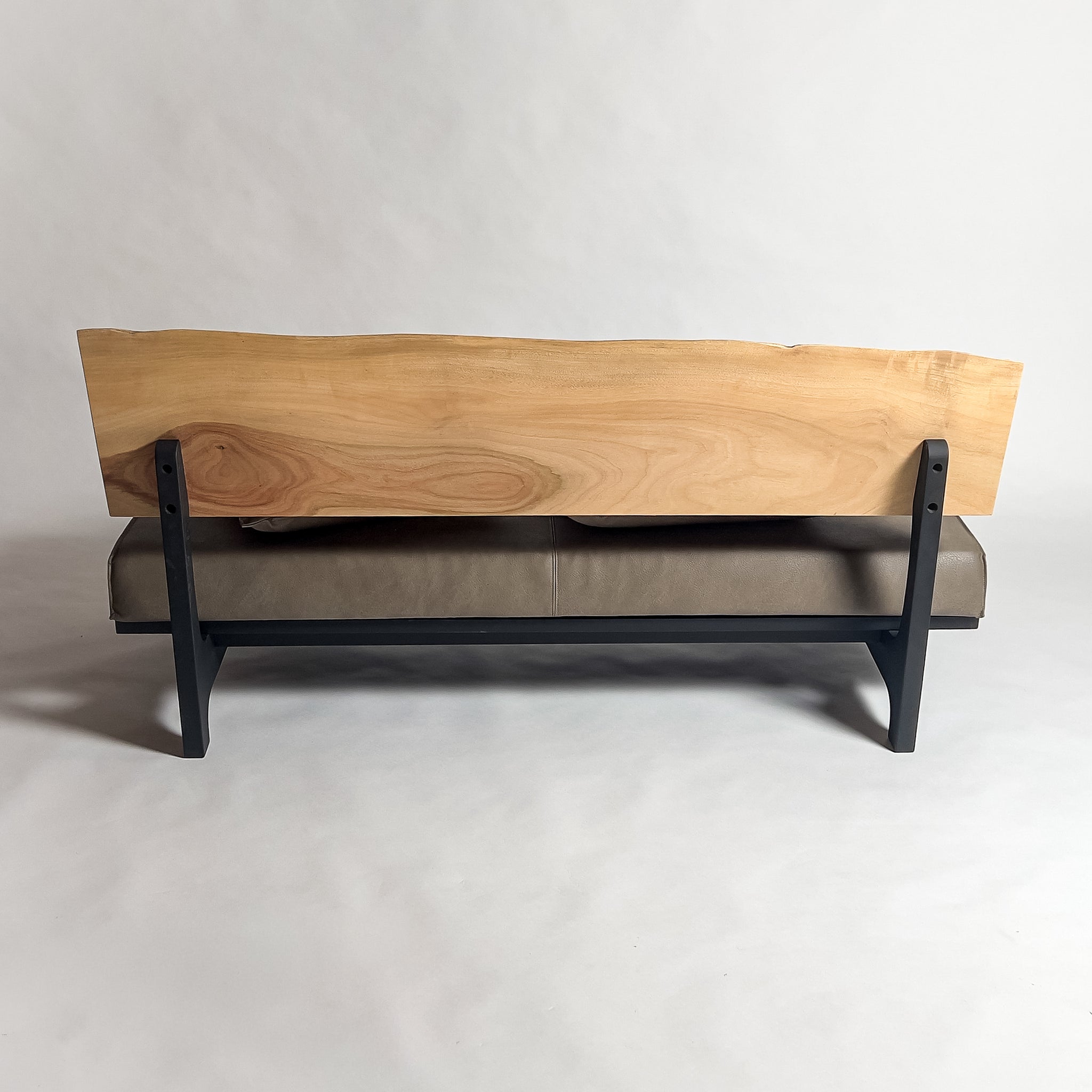 楠 天然木 一枚板ソファ 3人掛け 背面 クッションあり