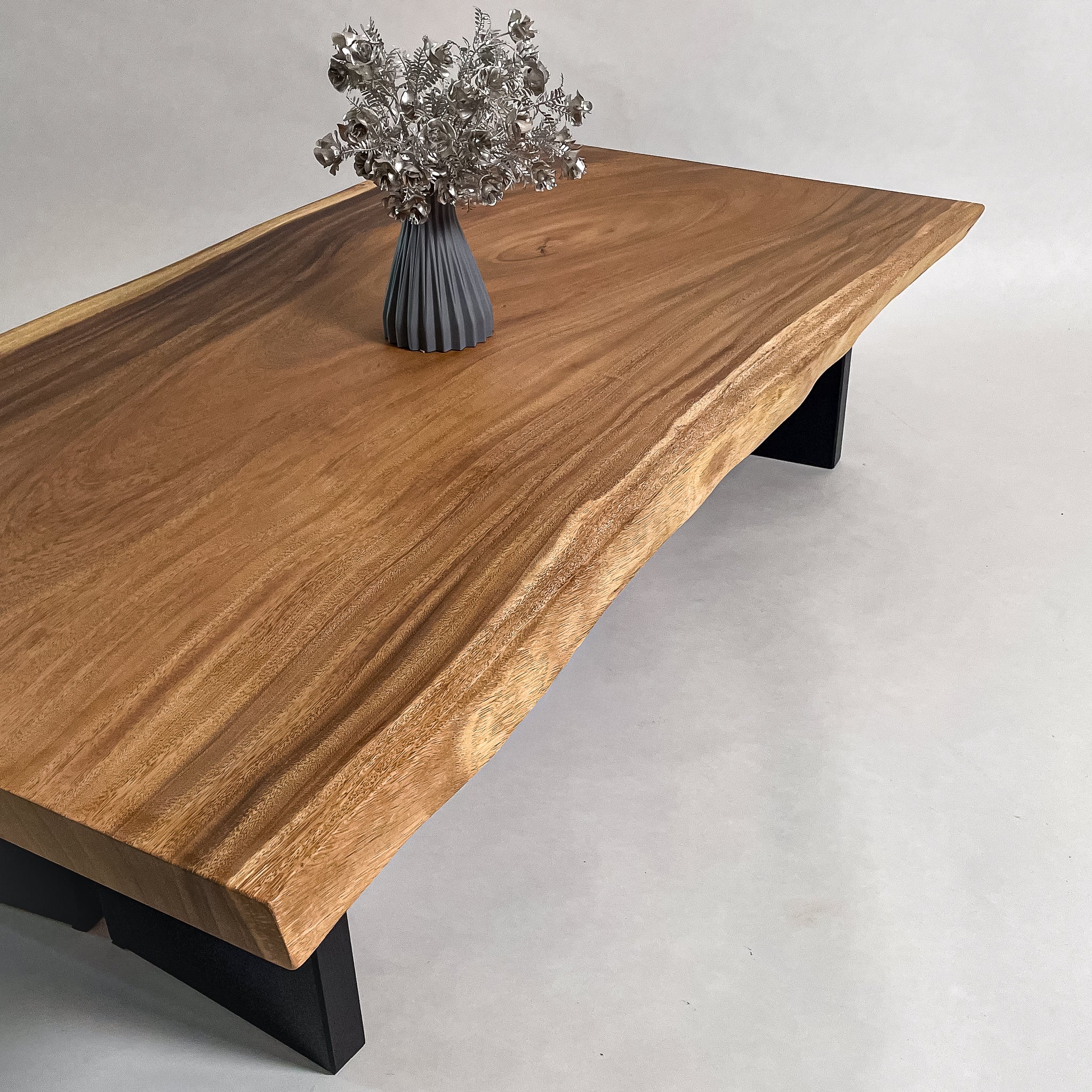 KIDOMEIMOKU モンキーポッド一枚板リビングテーブル｜151cm(4人掛け