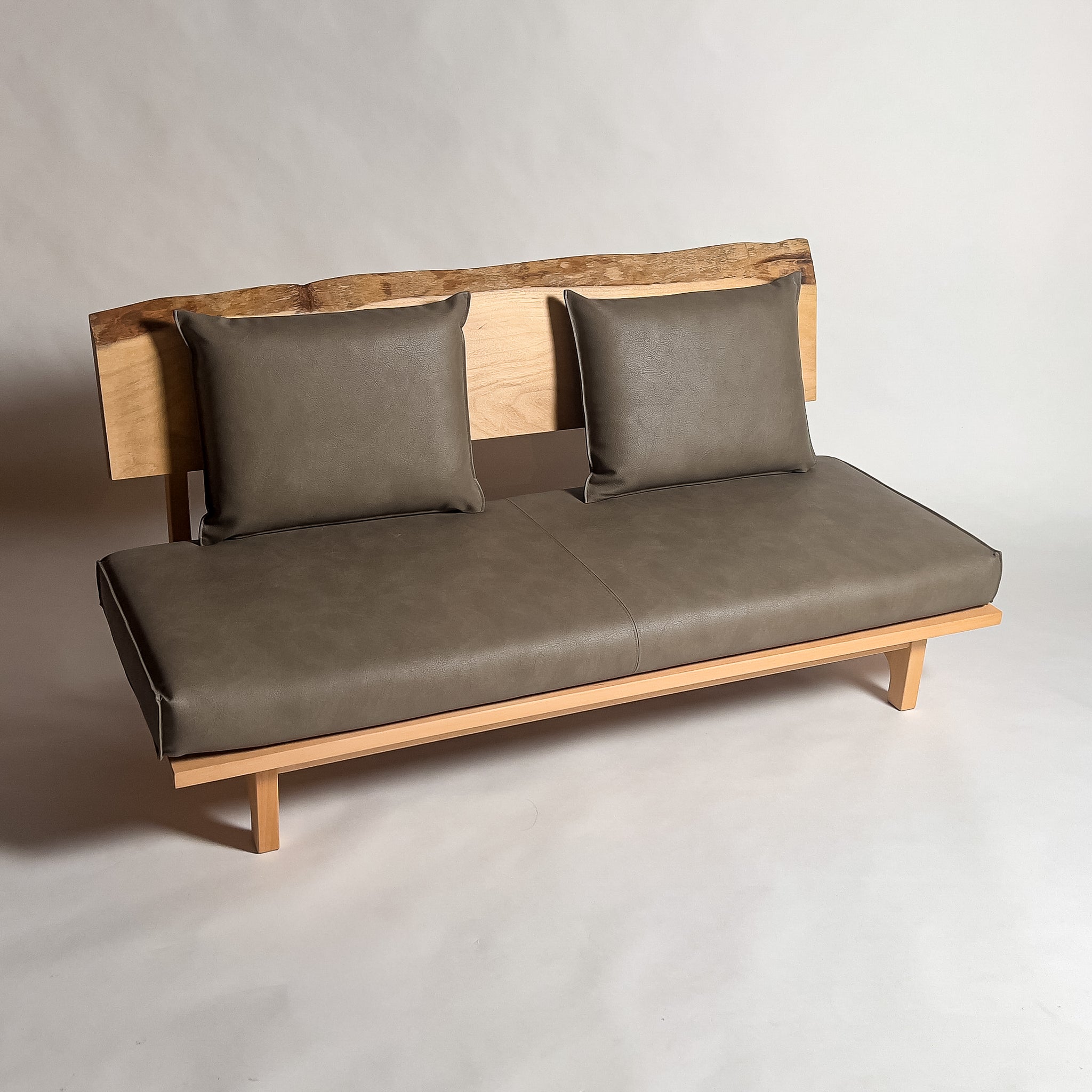 神代欅 無垢材 一枚板ソファ 3人掛け 斜め クッション背