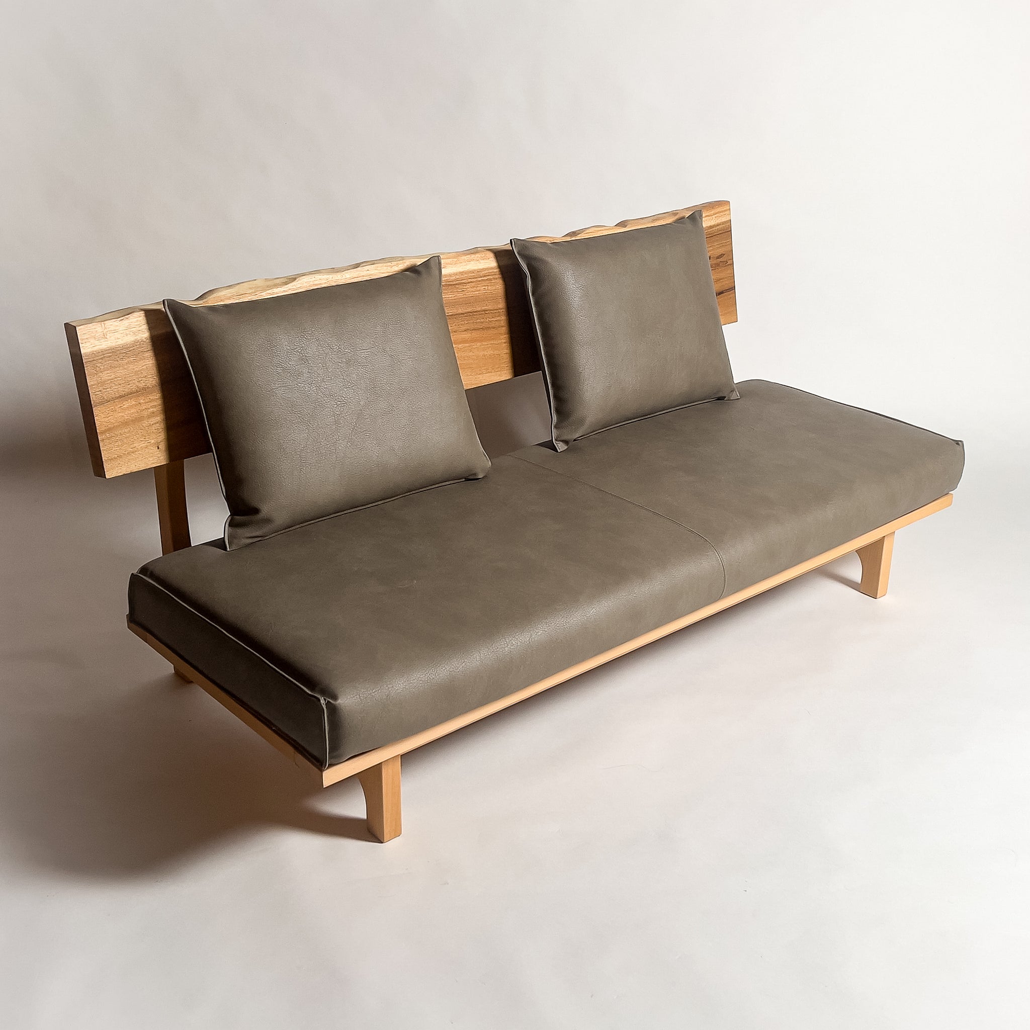 欅 天然木 一枚板ソファ 3人掛け 斜め クッション背