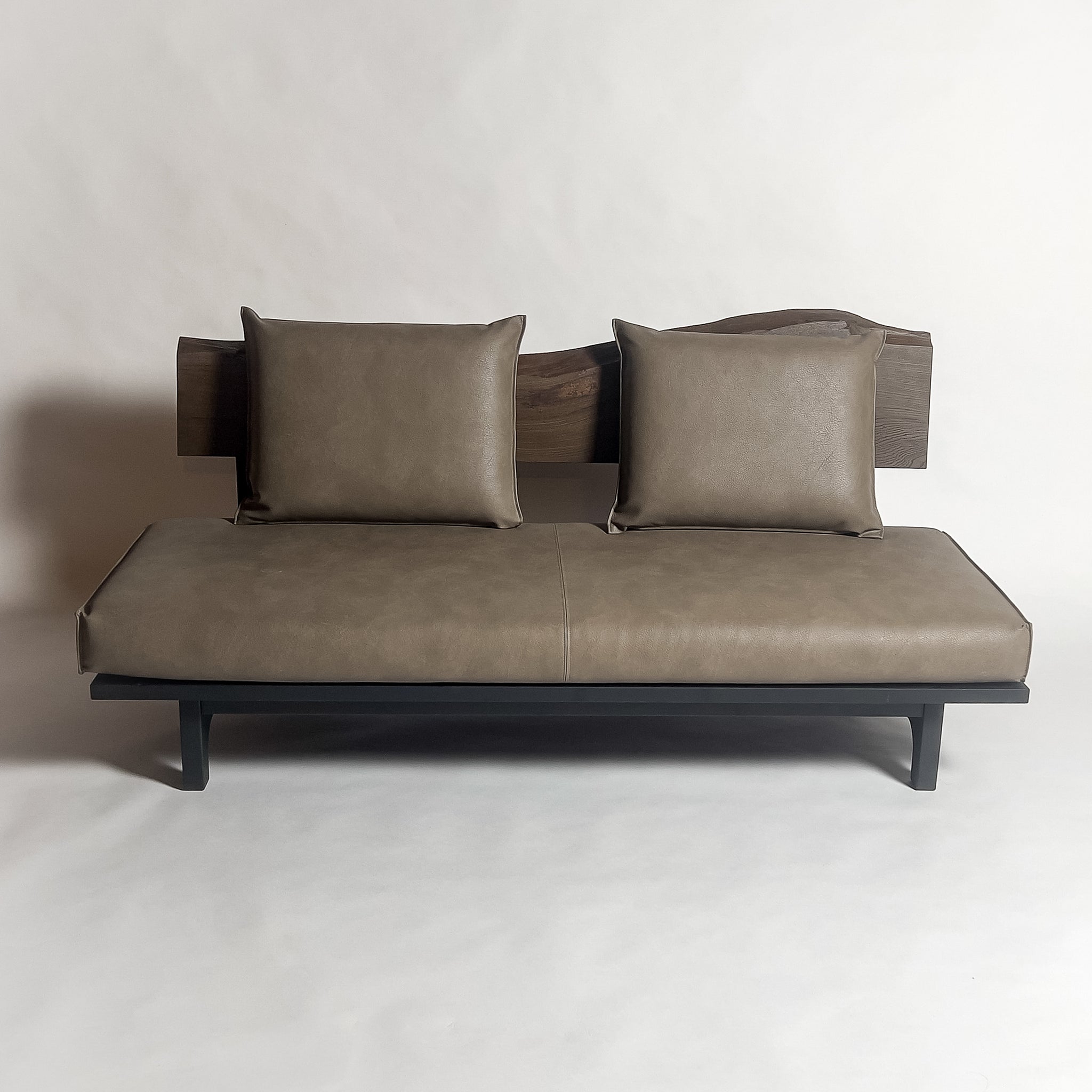 No.2051B3　神代欅（じんだいけやき）/天然無垢 一枚板ソファ