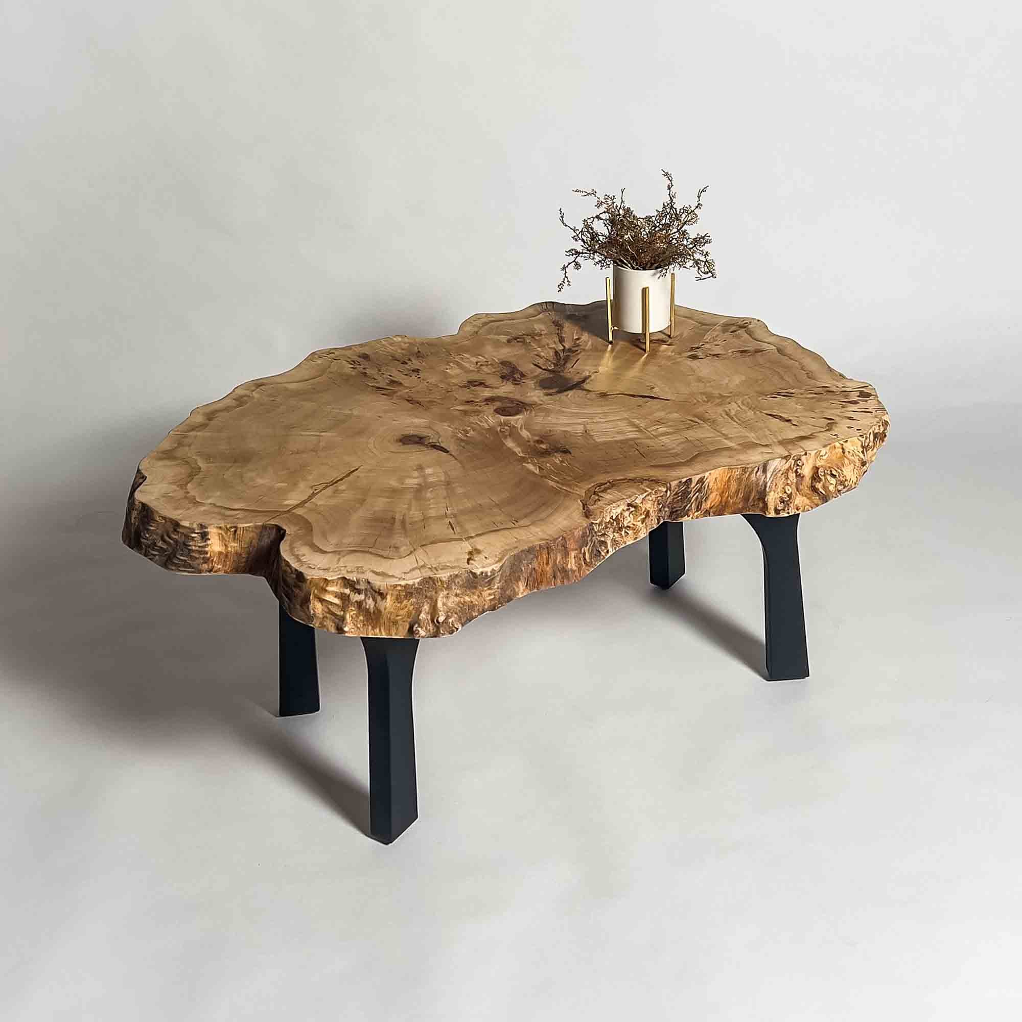 特注品 耳付き座卓 《銘木 希少木材》鬼胡桃 一枚板 公式】KIDO MEIMOKU（鬼童銘木）｜一枚板テーブル・ソファ専門店