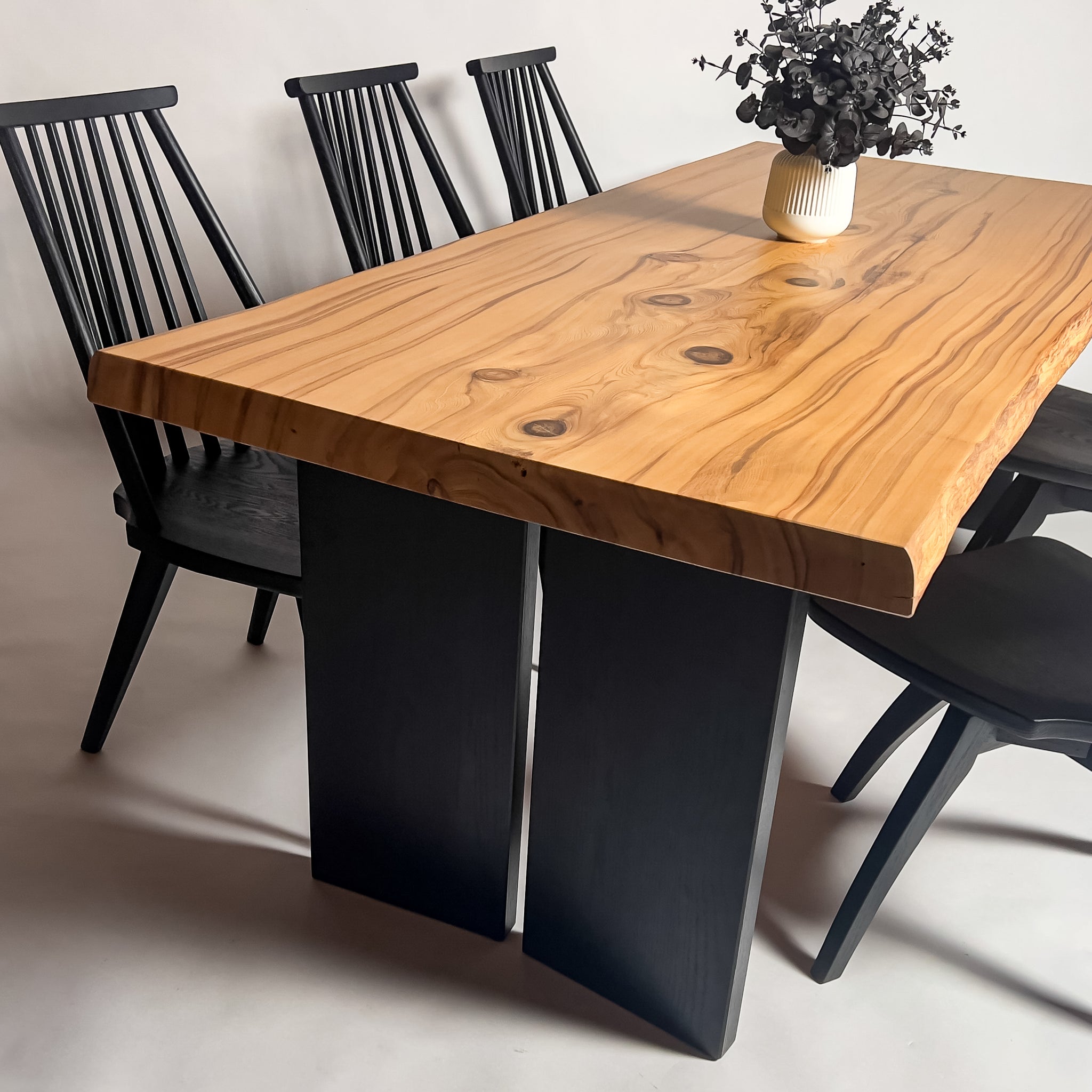 No.1595　屋久杉/一枚板ダイニングテーブル