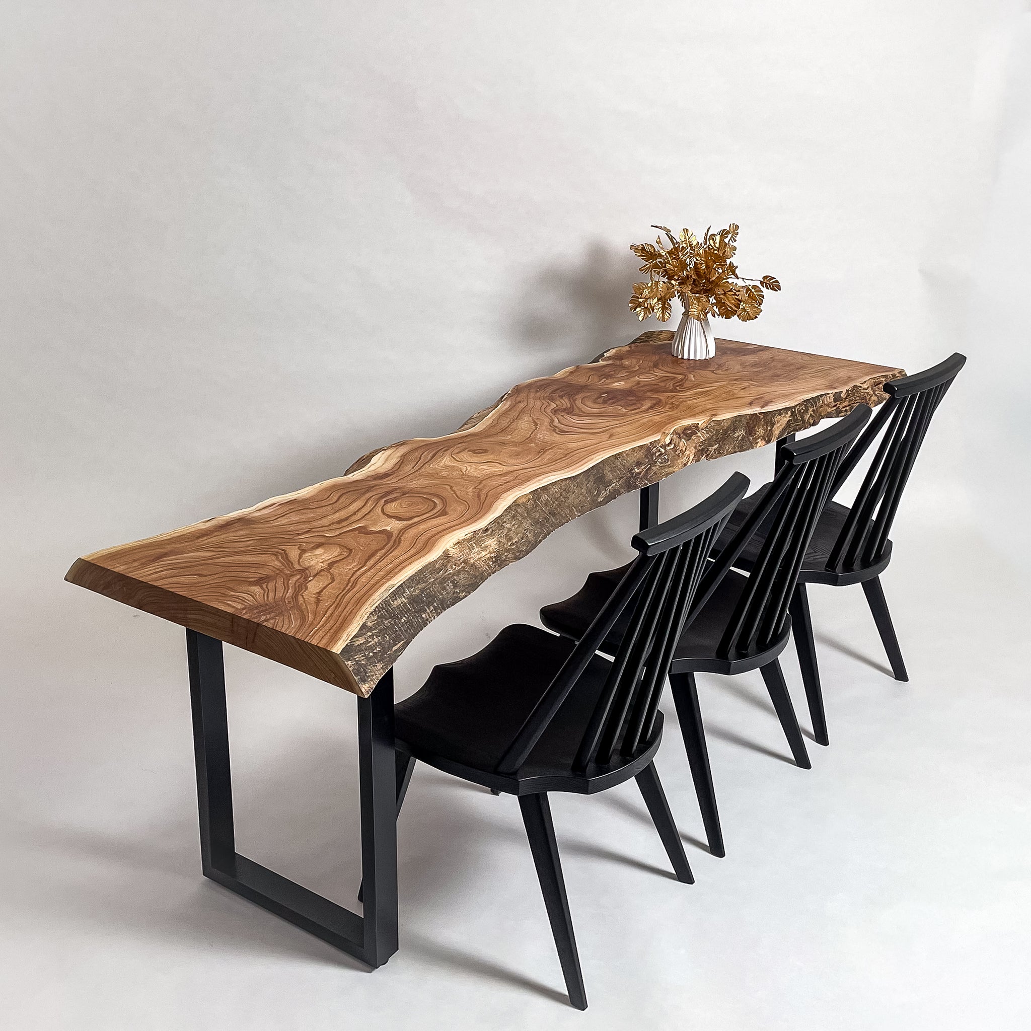 公式】KIDO MEIMOKU（鬼童銘木）｜一枚板テーブル・ソファ専門店