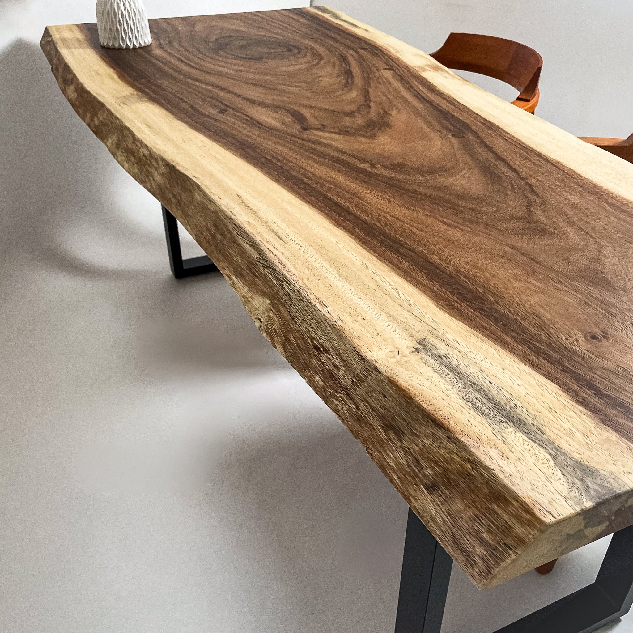 KIDO MEIMOKU モンキーポッド一枚板ダイニングテーブル｜180cm