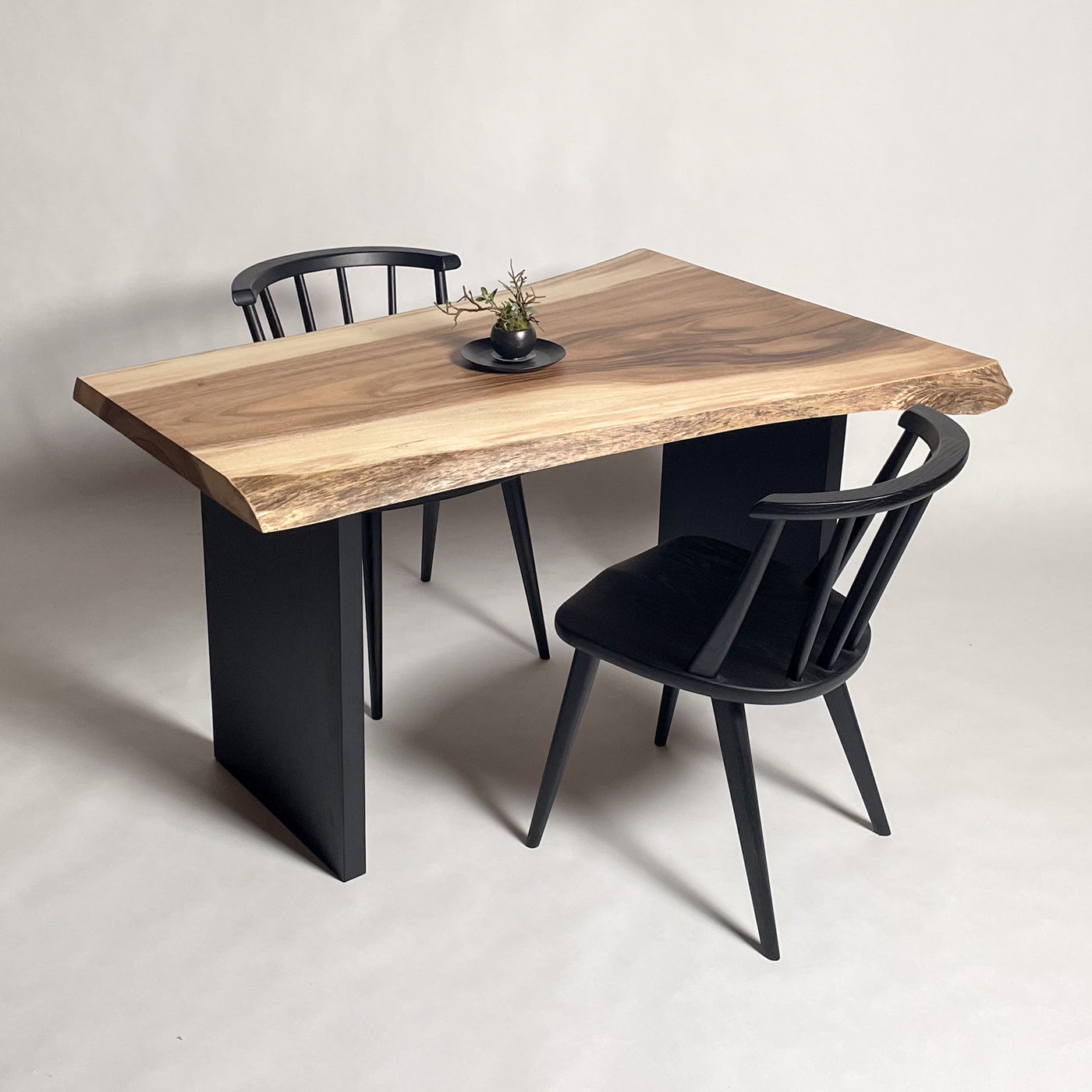 No.1697　モンキーポッド/一枚板ダイニングテーブル