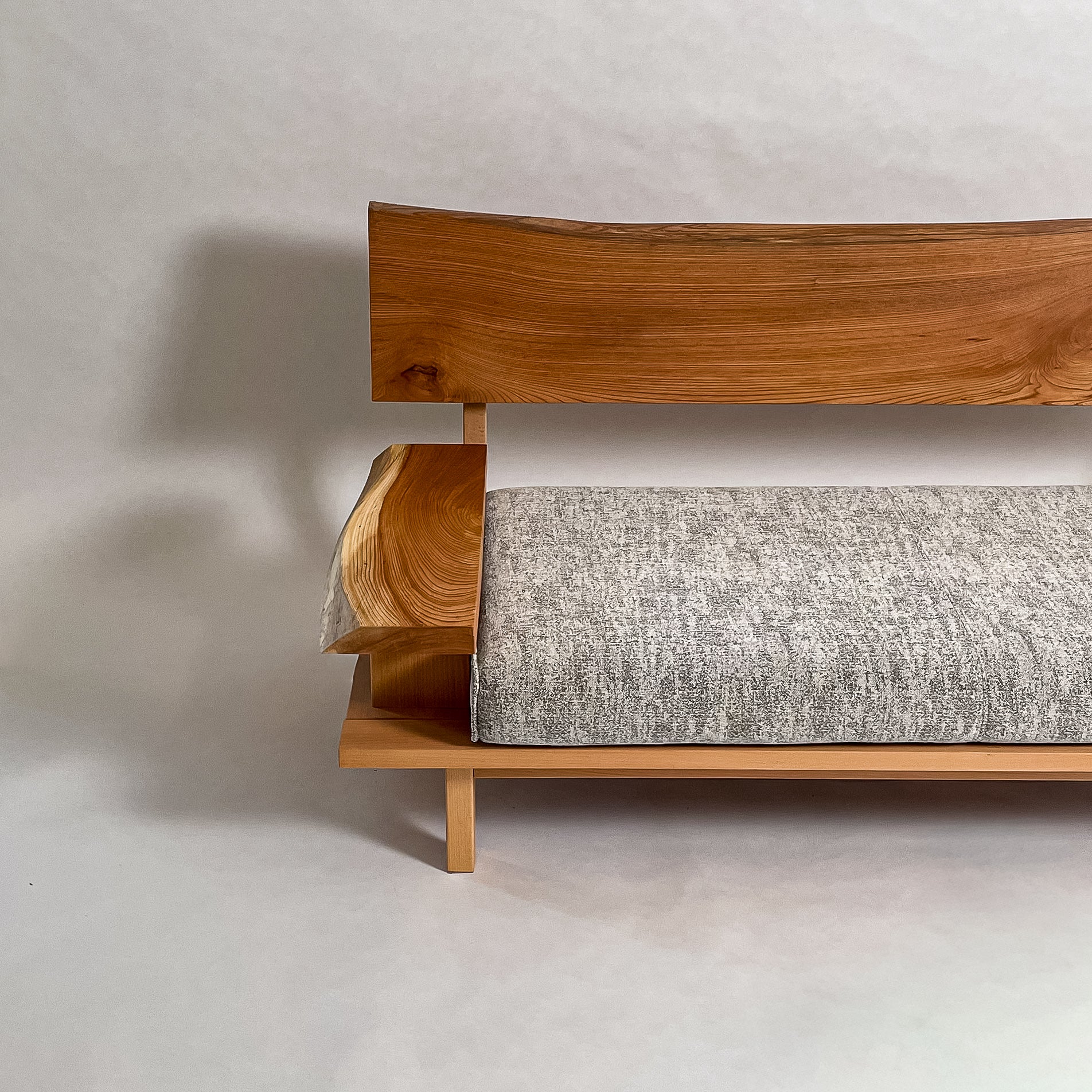 公式】鬼童銘木｜欅 一枚板ソファ｜2人掛け – 【公式】鬼童銘木