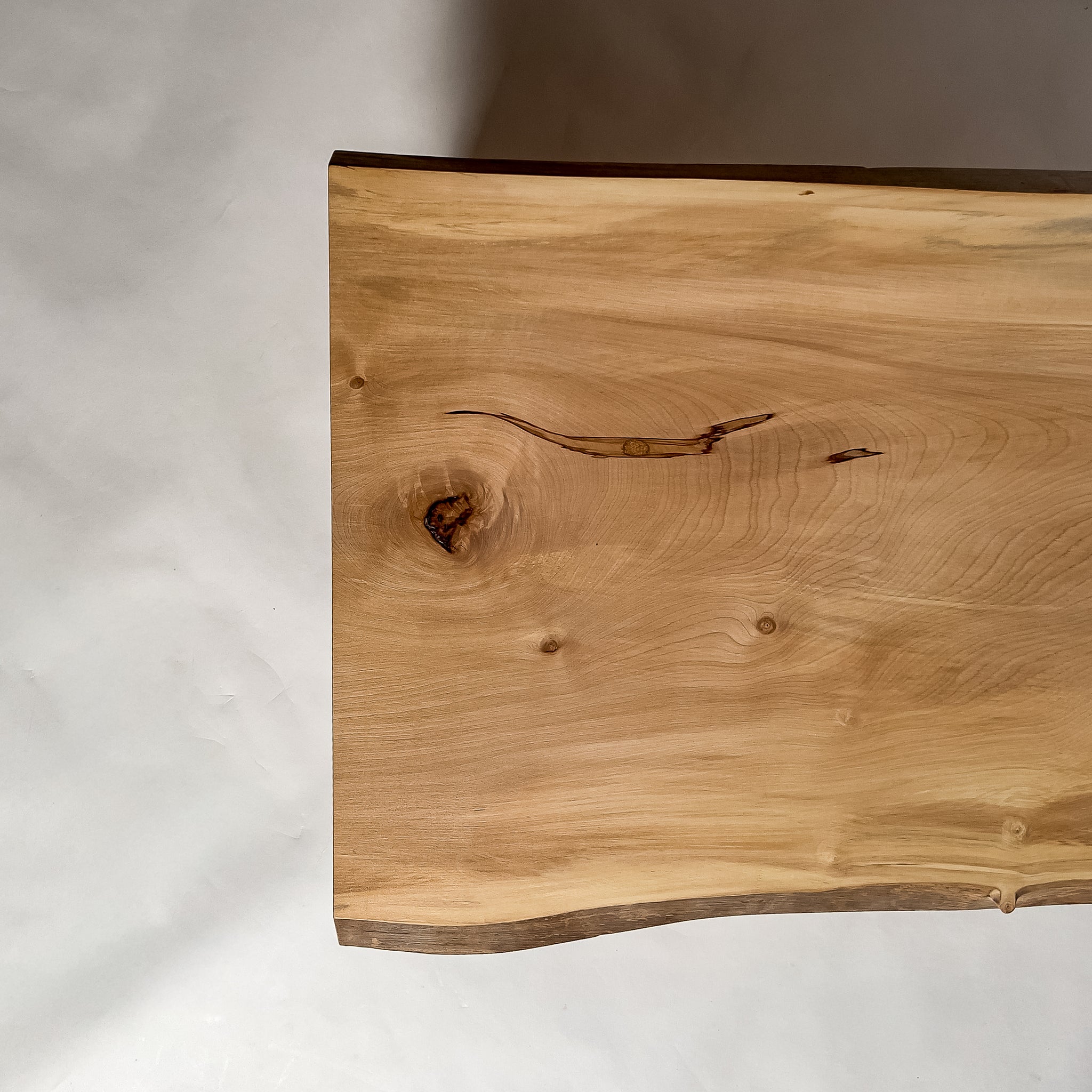 No.2123　栃（とち）/一枚板ローテーブル