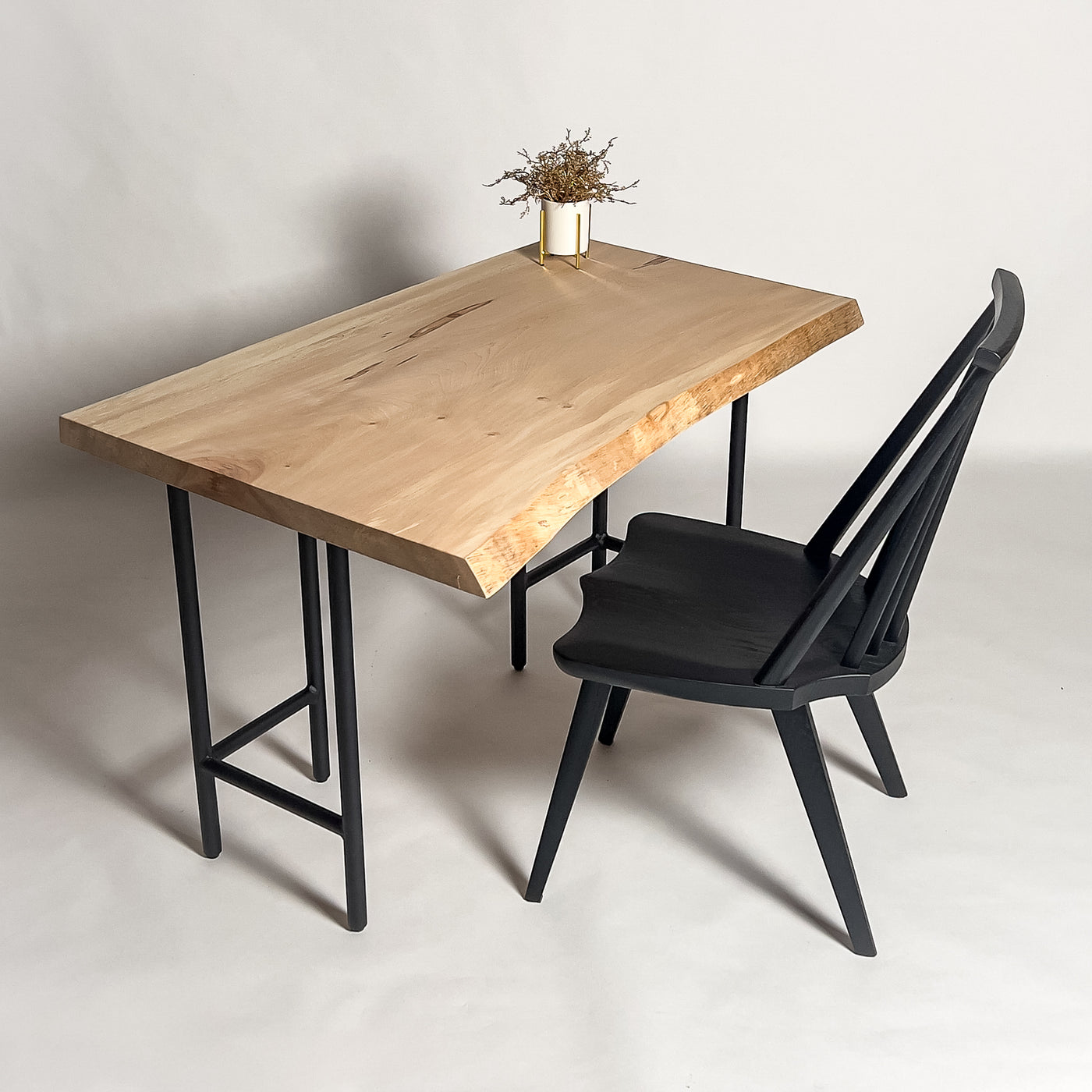 No.2107　栃（とち）/一枚板デスク