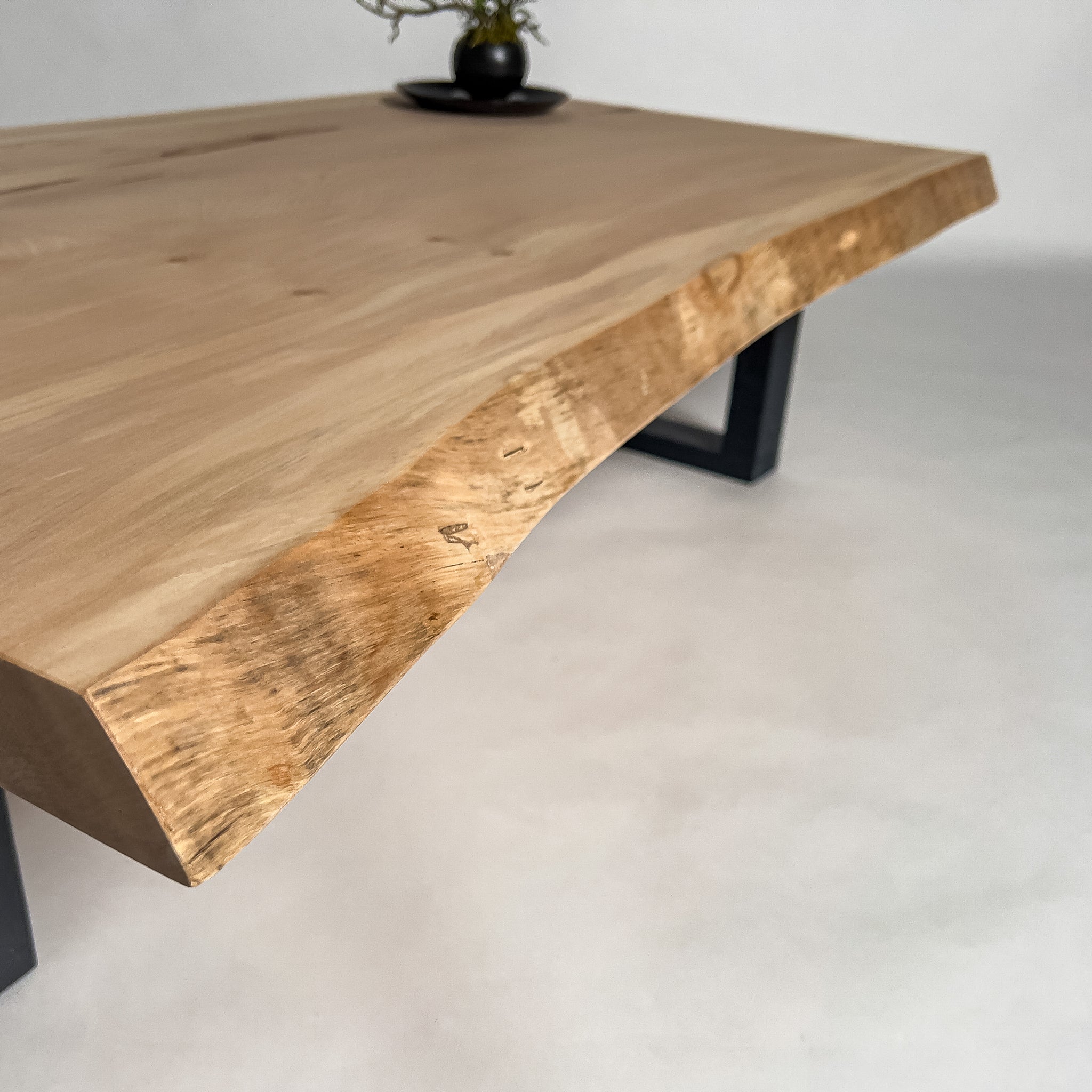 No.2107　栃（とち）/一枚板ローテーブル