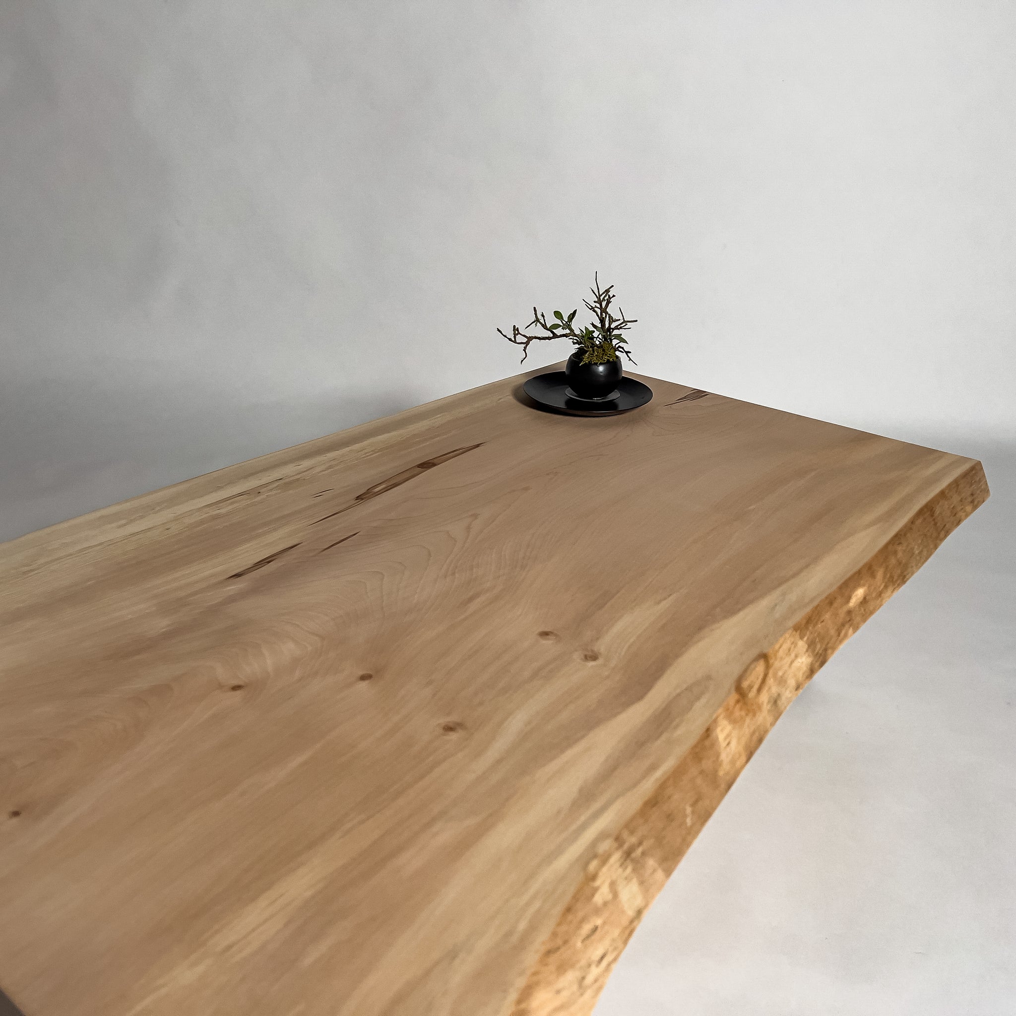 No.2107　栃（とち）/一枚板ローテーブル