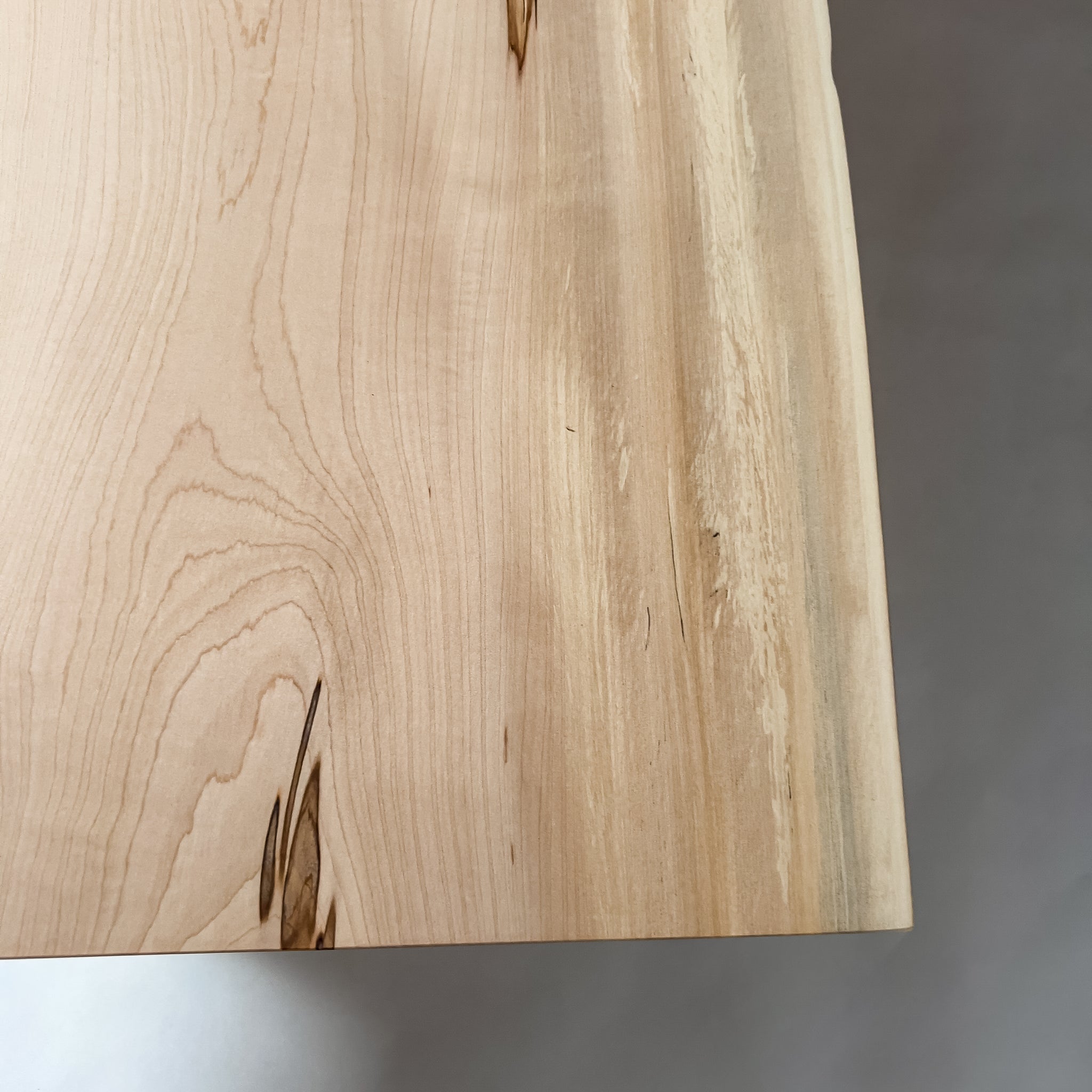 No.2107　栃（とち）/一枚板デスク