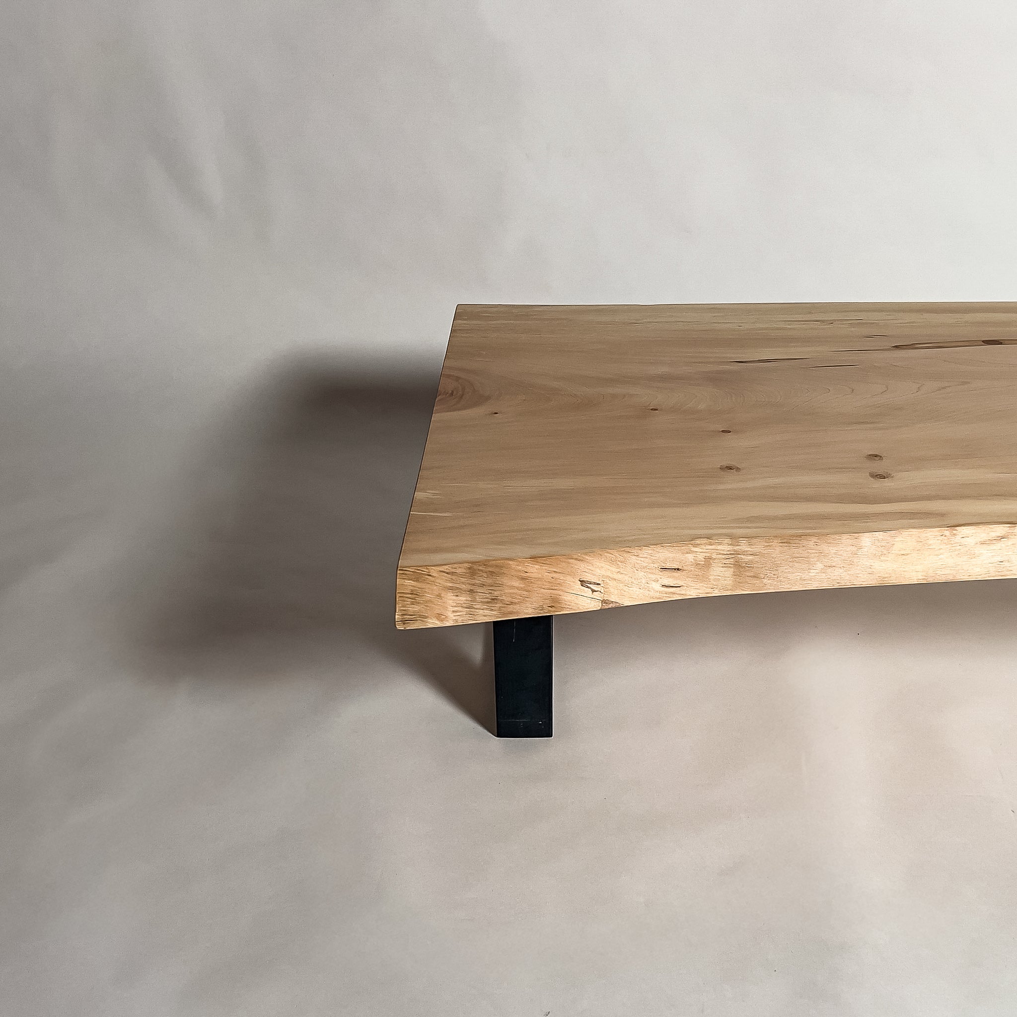 No.2107　栃（とち）/一枚板ローテーブル