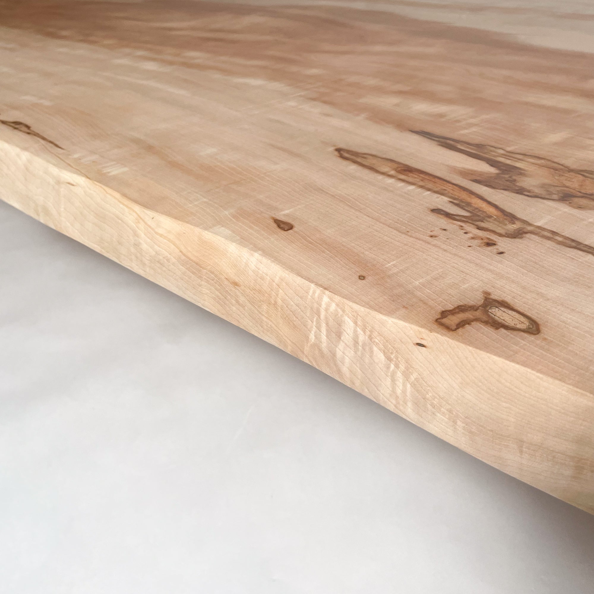 KIDOMEIMOKU 栃一枚板ダイニングテーブル｜190cm(6人掛け) – 【公式