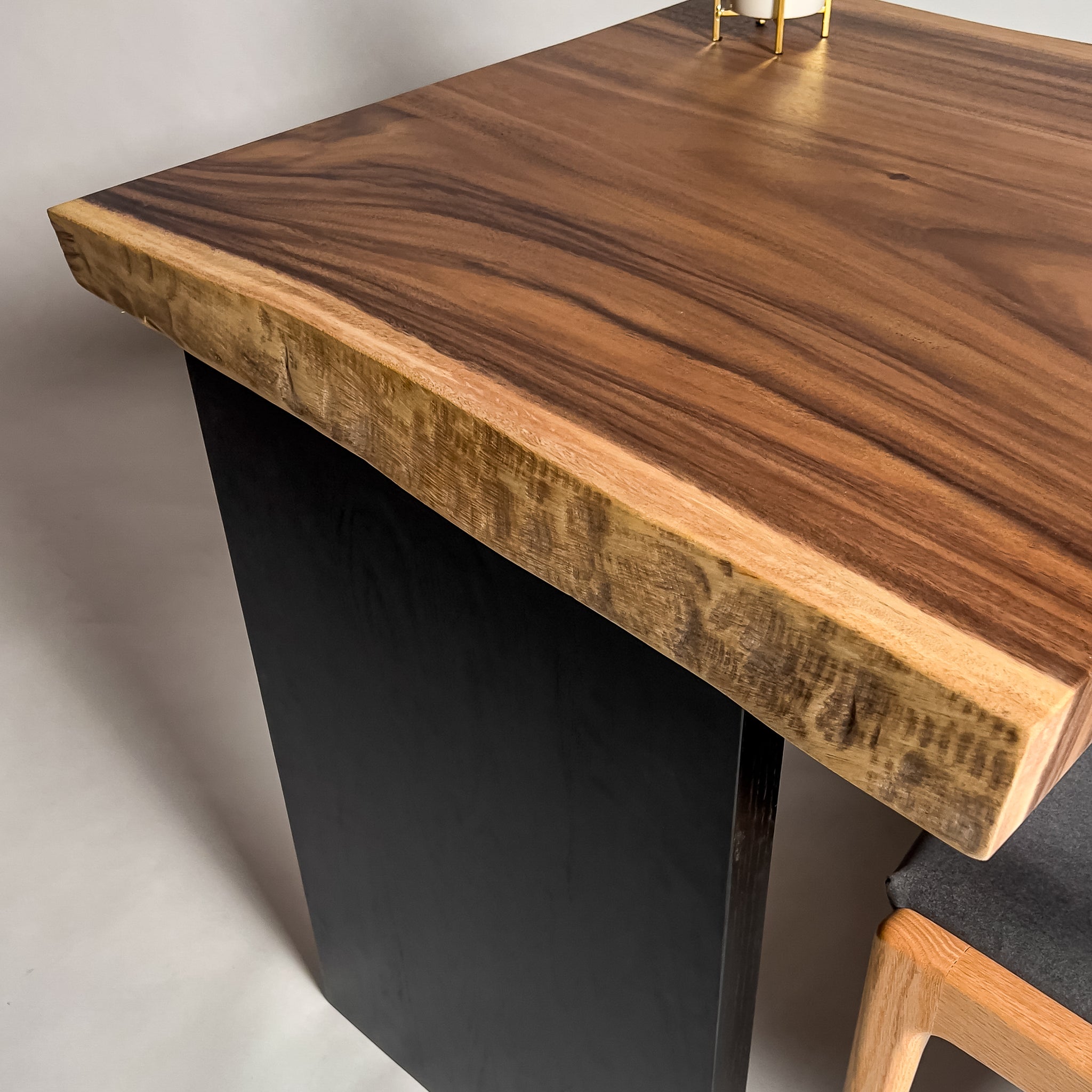 No.2154　モンキーポッド/一枚板ダイニングテーブル