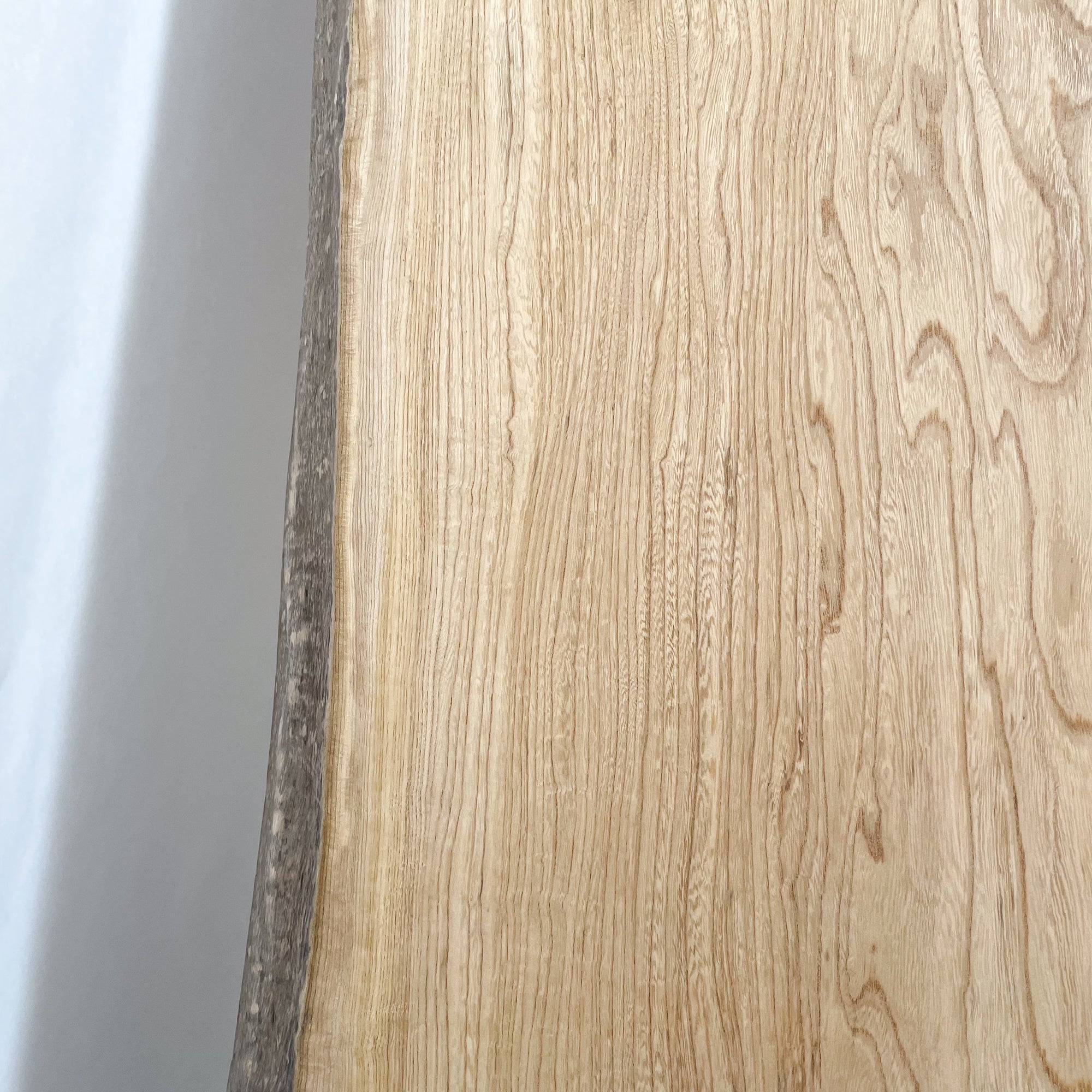 KIDOMEIMOKU 栓一枚板ダイニングテーブル｜140cm(4人掛け) – 【公式